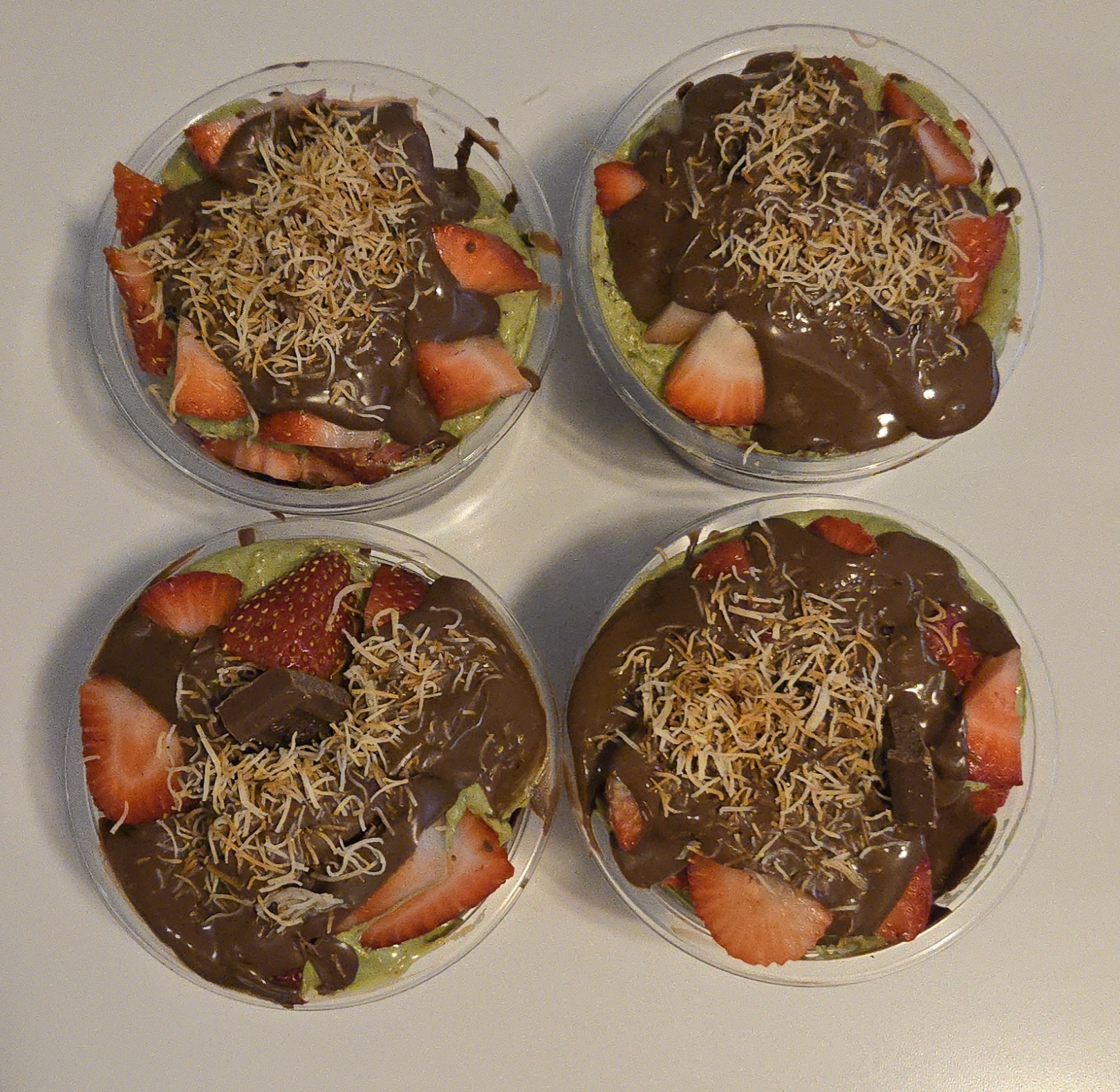 Dubai Strawberry Sundae 