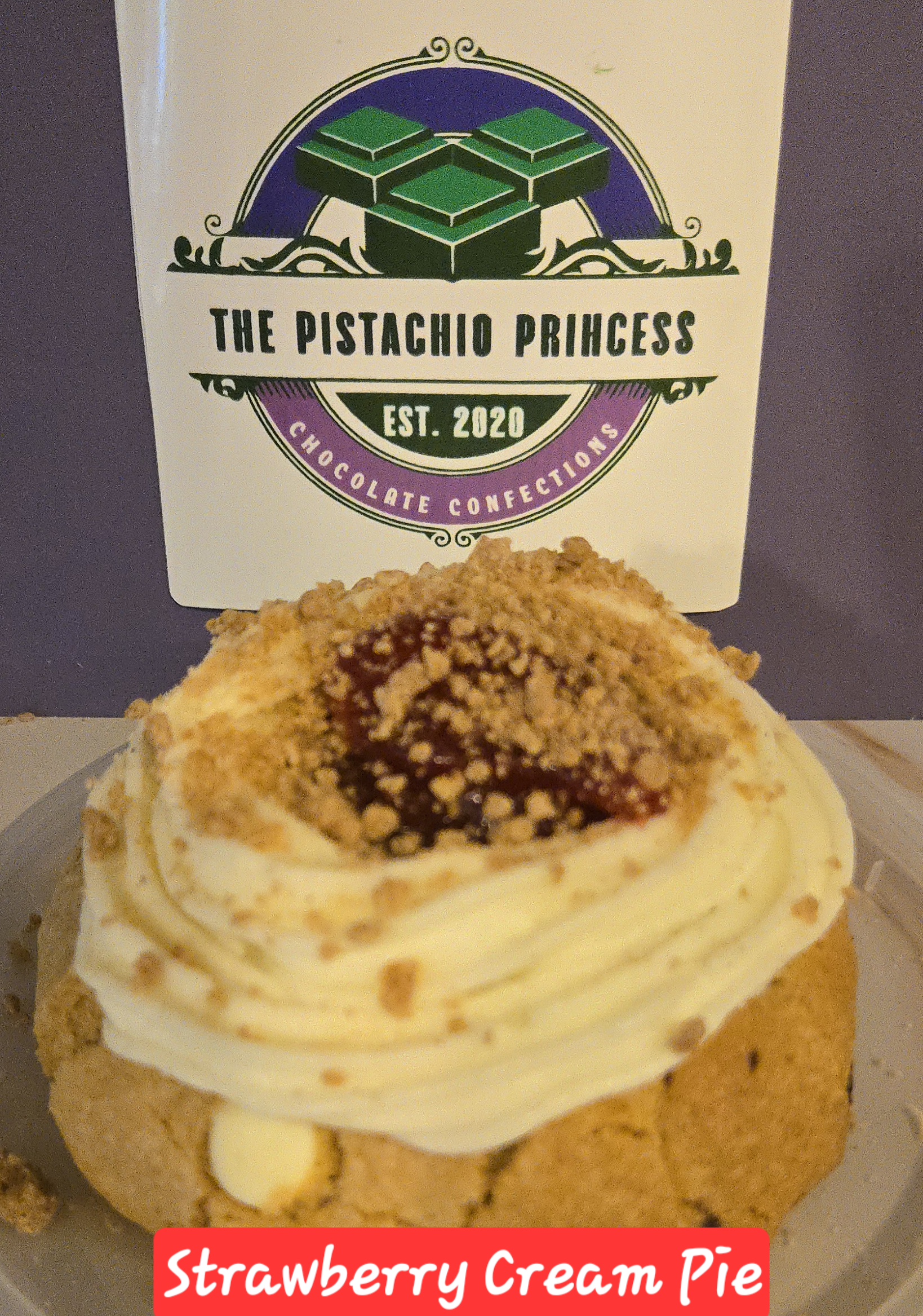 Strawberry Cream Pie Stuffed Cookie