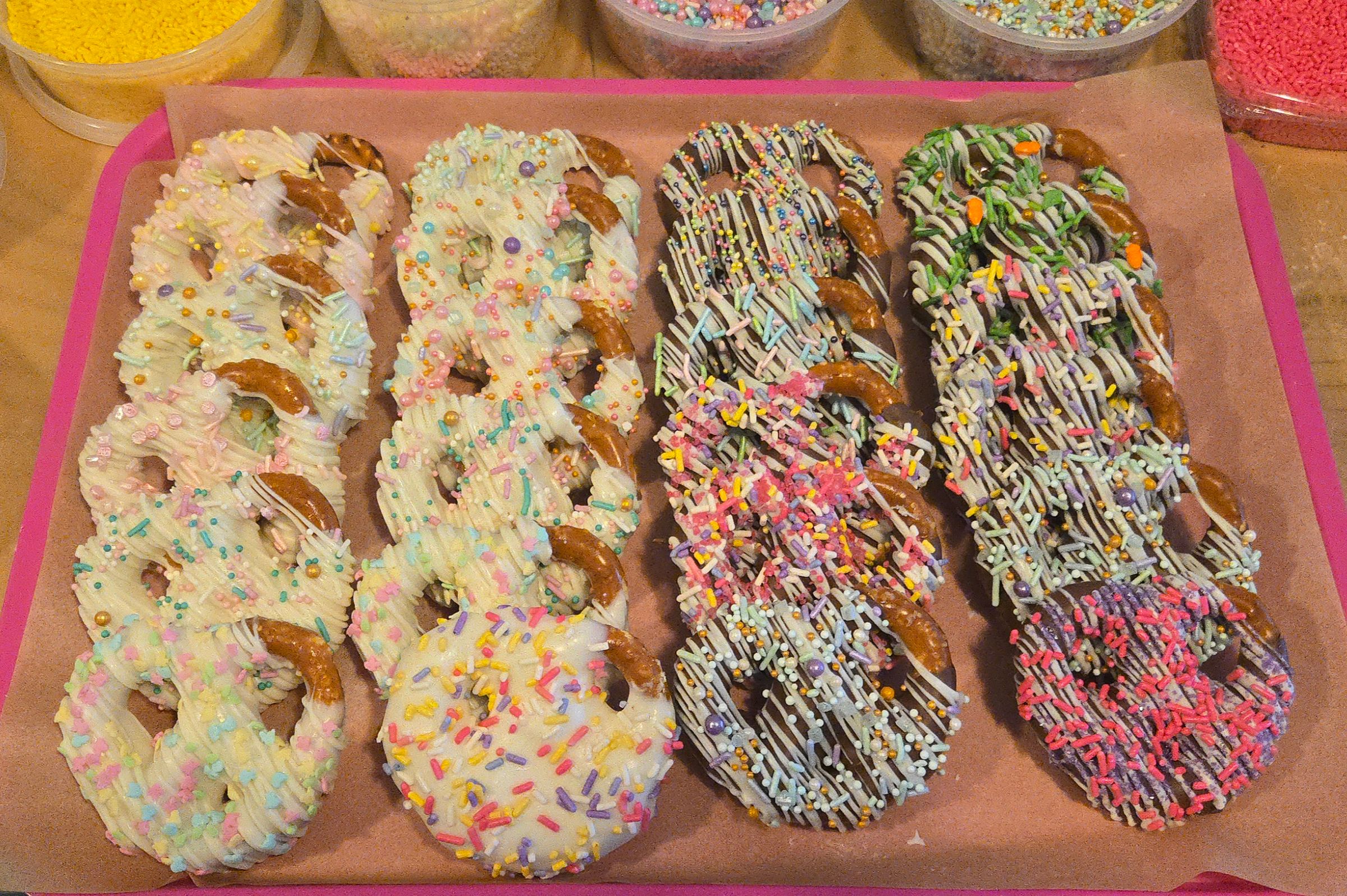 Dipped Pretzel Twists