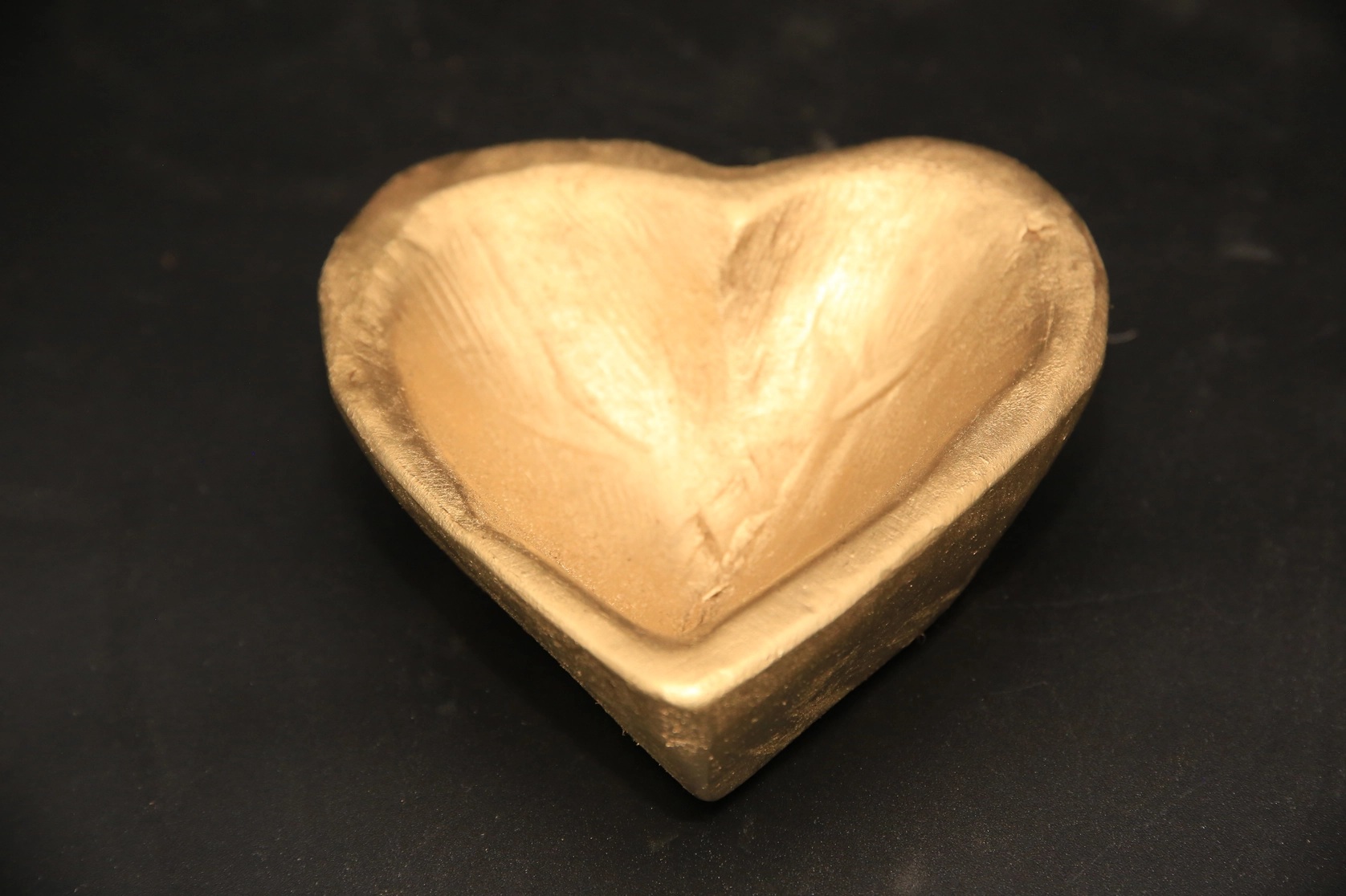 Sweet Heart Dough Bowl - Gold