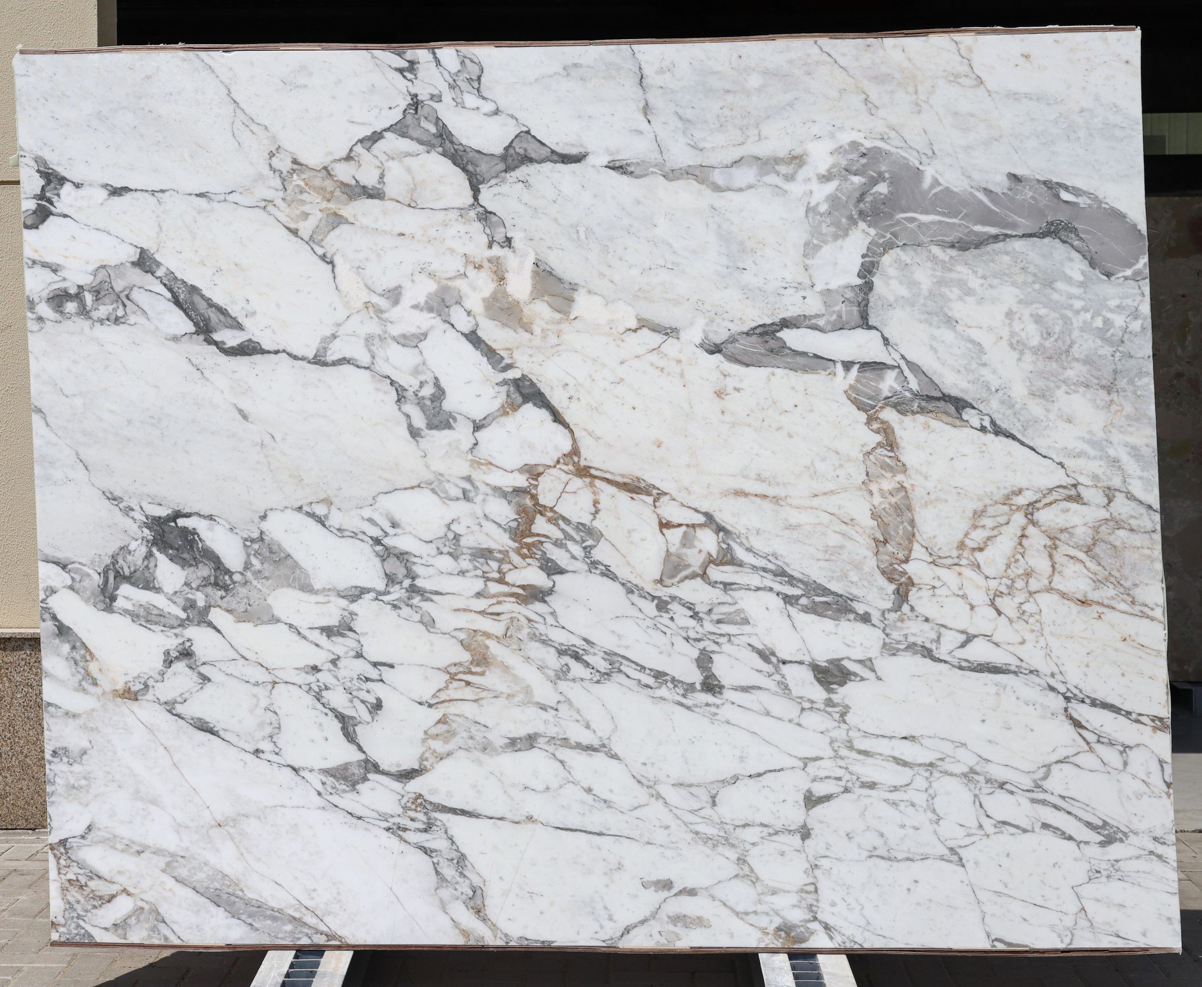 Stonetta Building Materials Trading LL.C's image