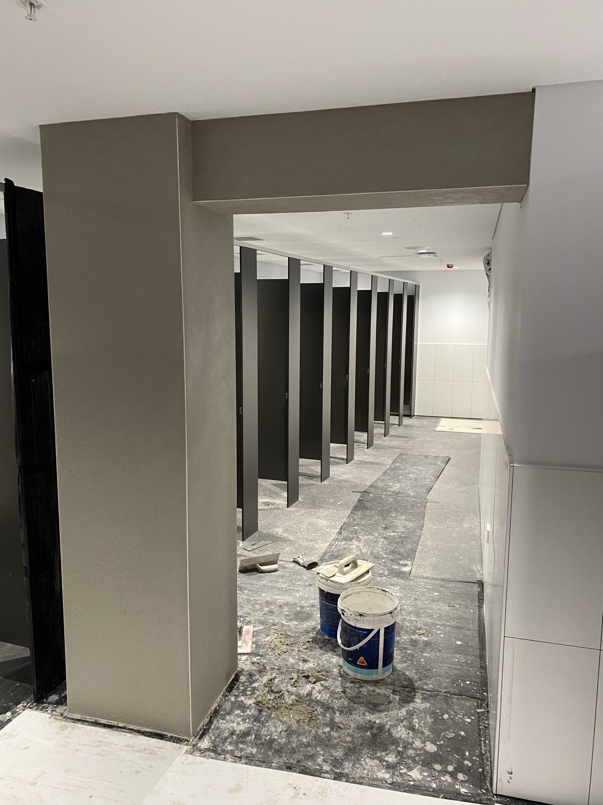 Commercial Toilets