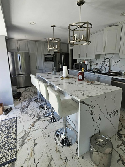 Kitchen Renovation / Cabinets Installation / Tile Installation