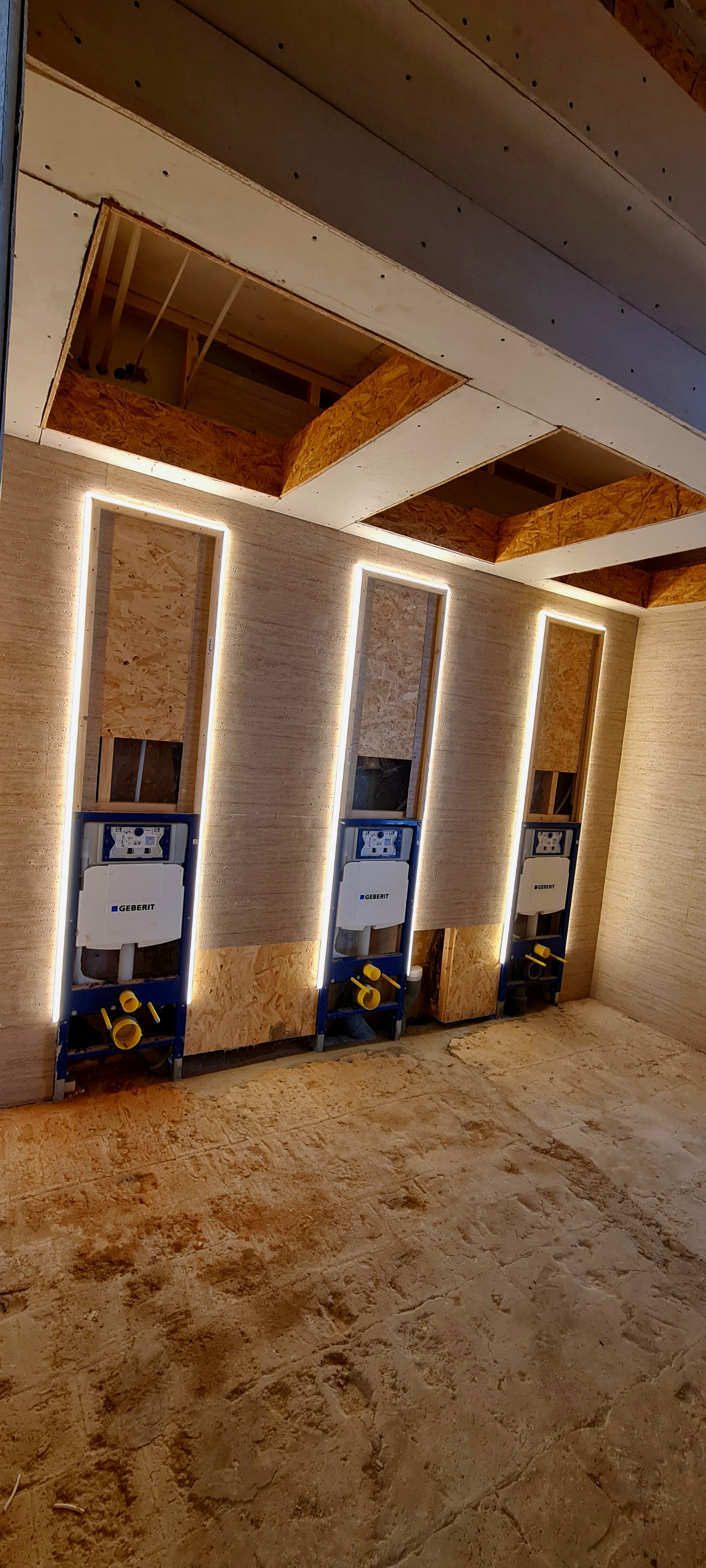 Electrician in Gibraltar E10 Electrical & Testing's image