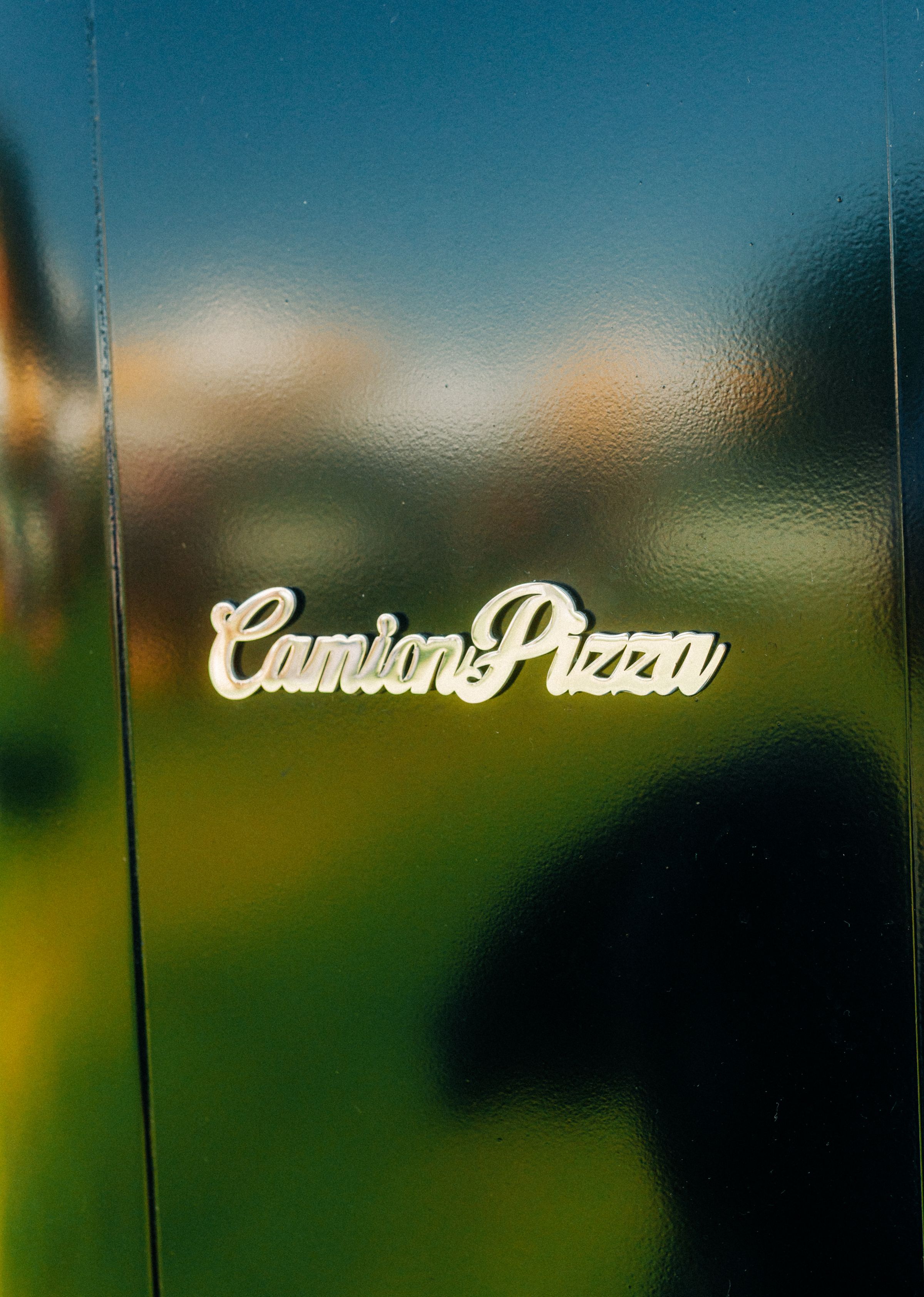 Camion, Vintage Wood-Fired Pizza Truck, New Zealand Catering's image