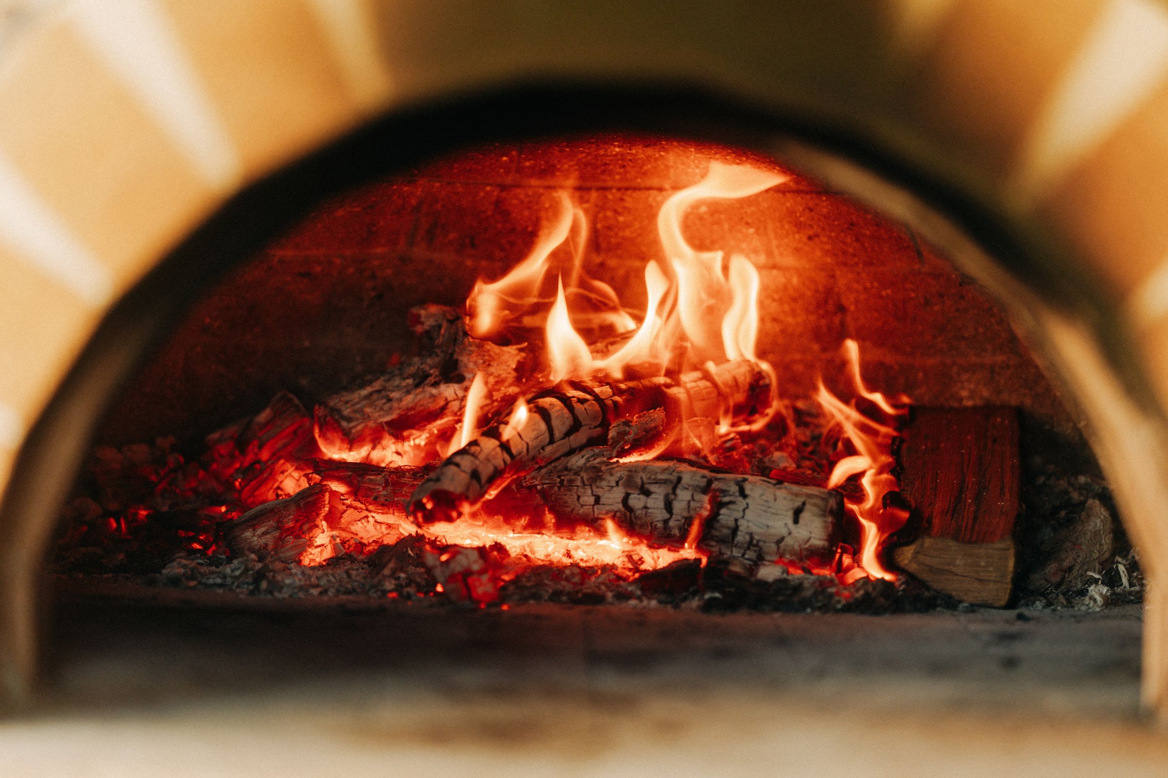 Camion, Vintage Wood-Fired Pizza Truck, New Zealand Catering's image