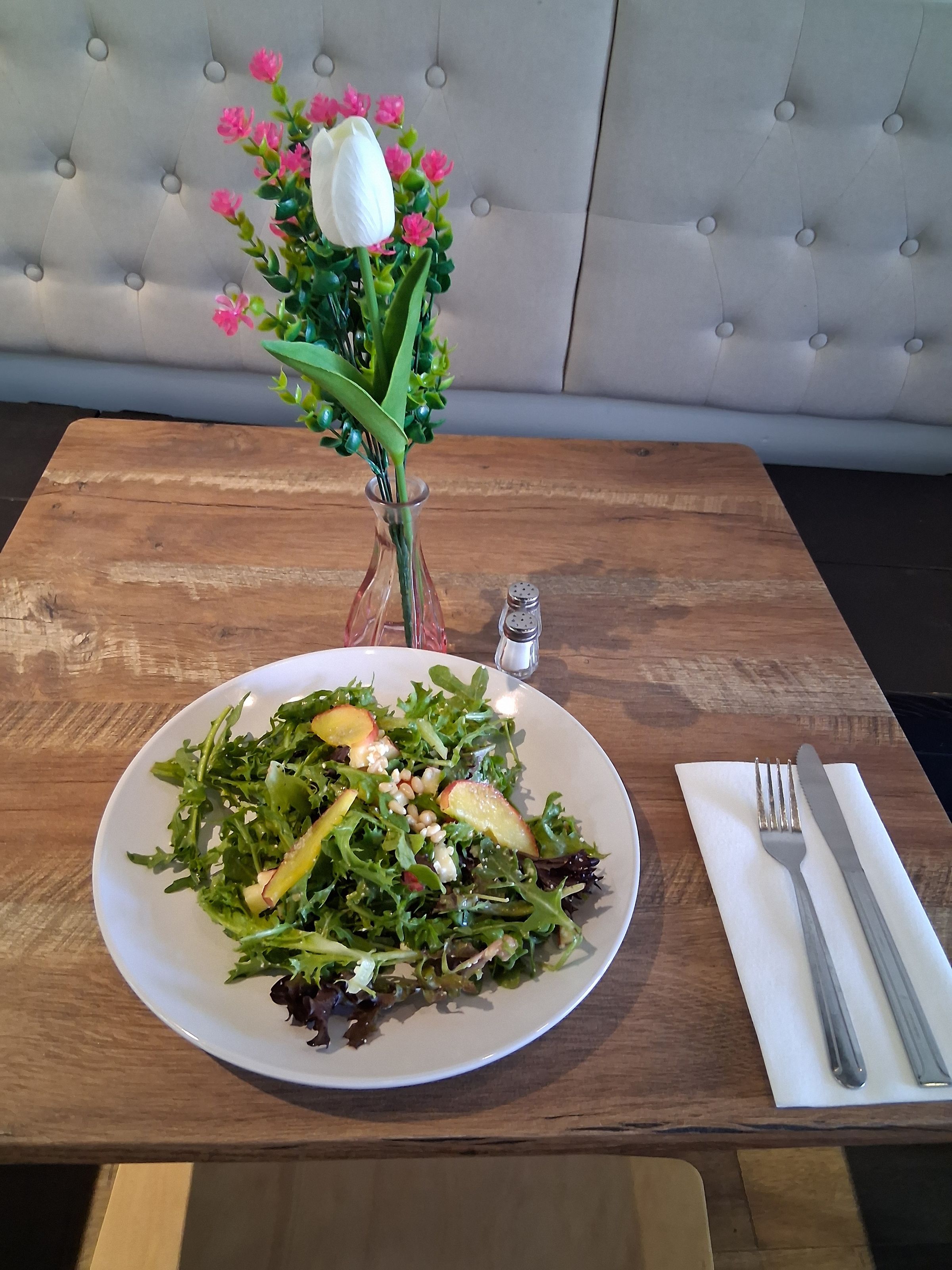 Arugula & Apple Salad