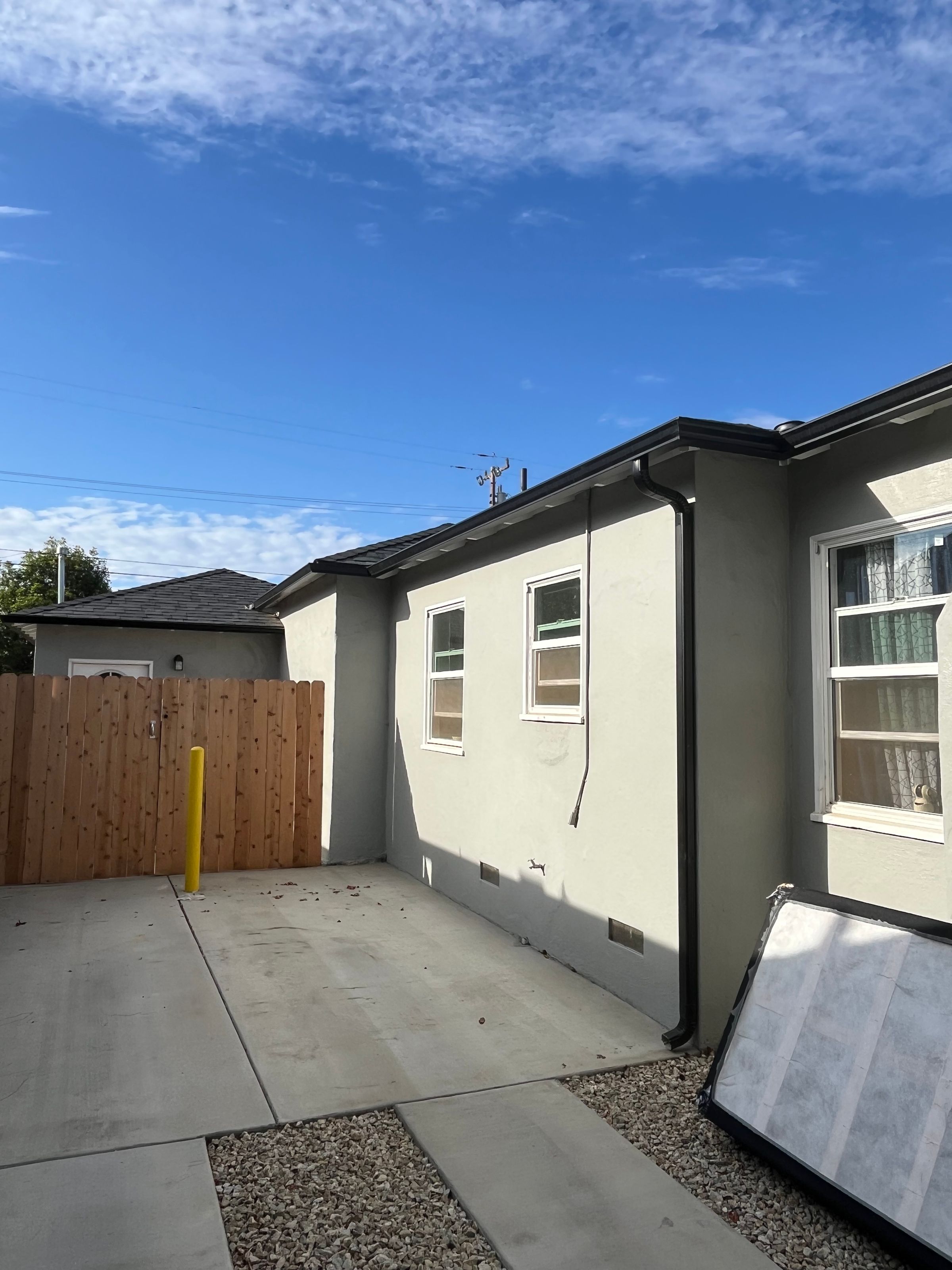 Santa Maria Estate (ext)