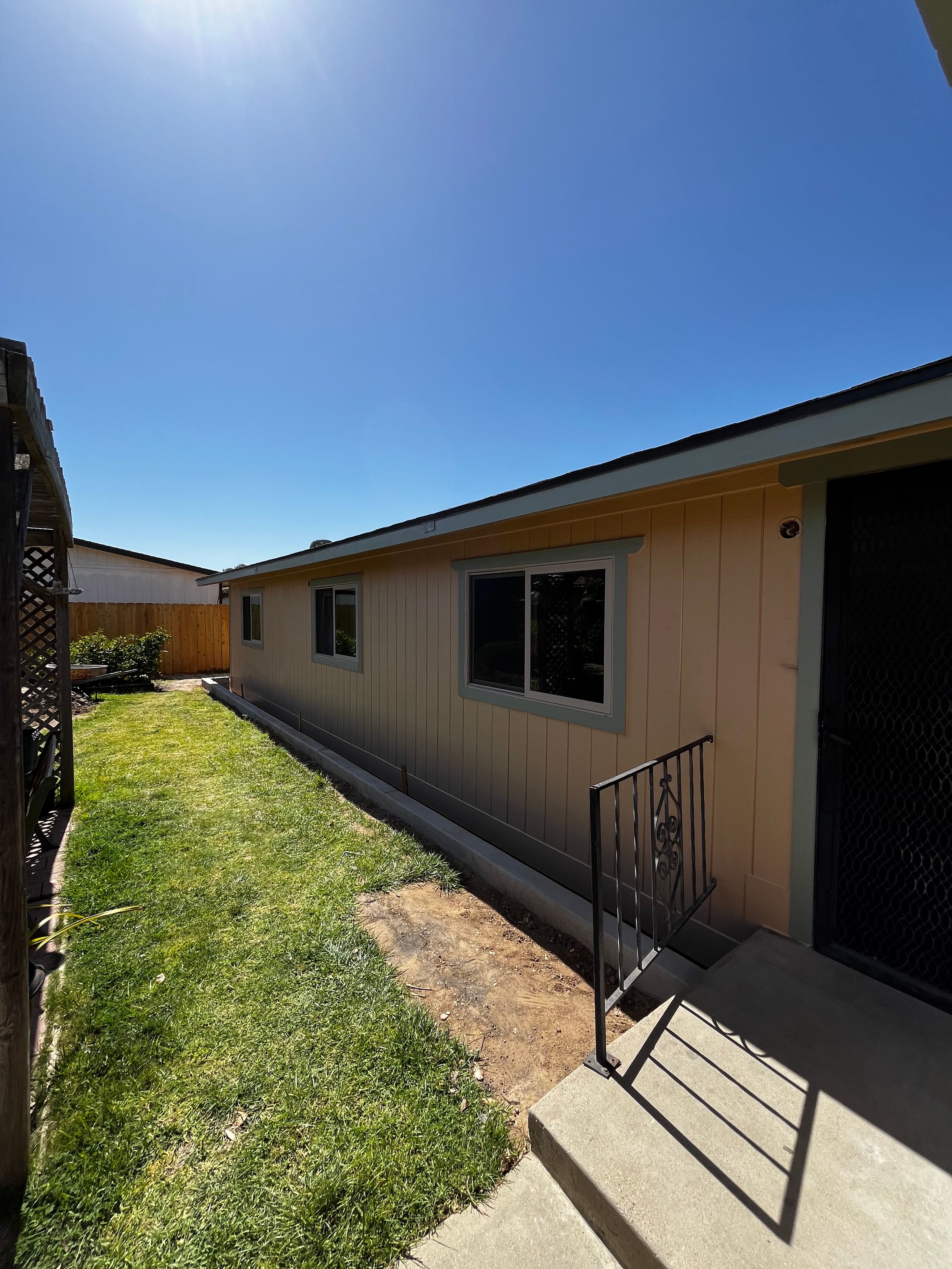 Santa Maria Estate (ext.)