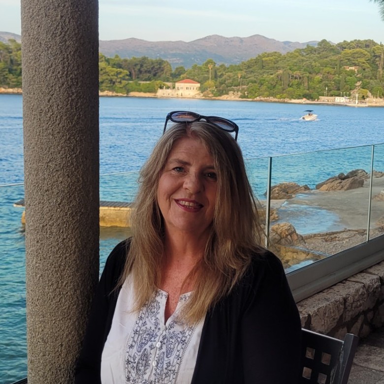 VEILLED MEMORIES AUTHOR