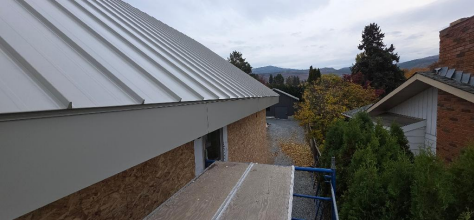 Custom Metal Fascia Installation with Snap Lock Roof – Kelowna BC