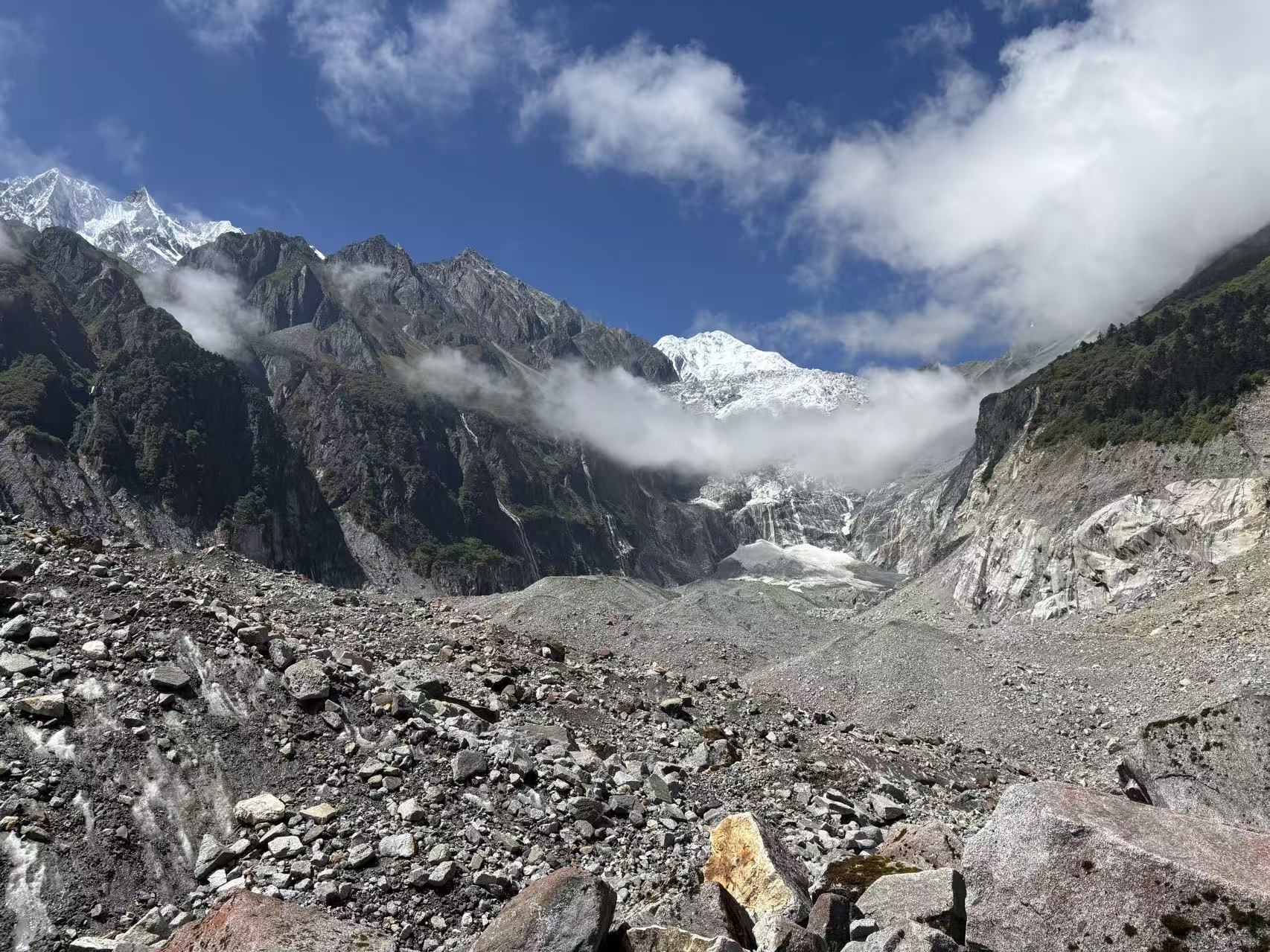 Hailuogou Glacier