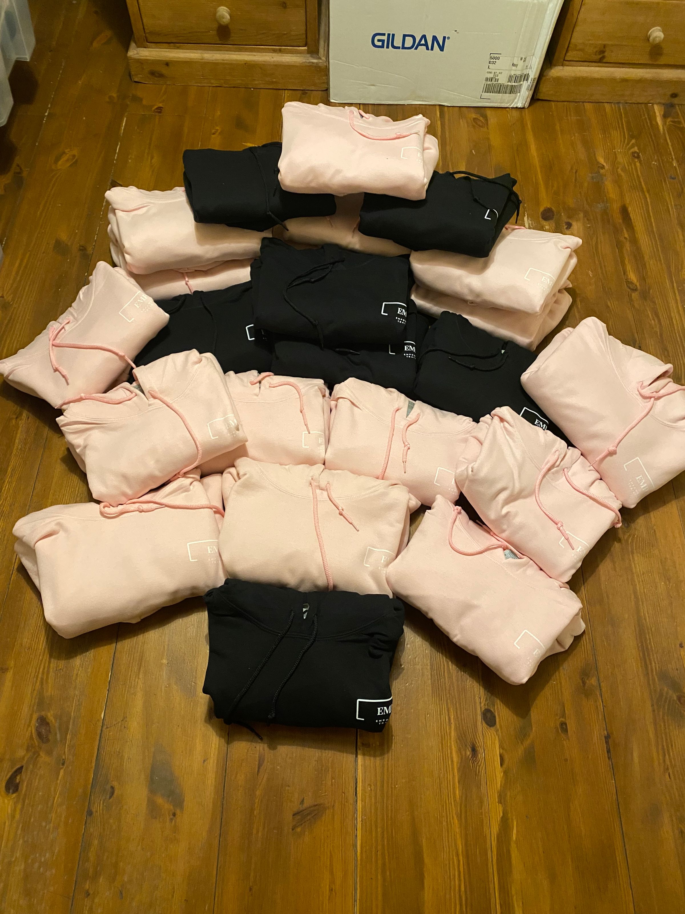 TRENDYGARMS INK's image