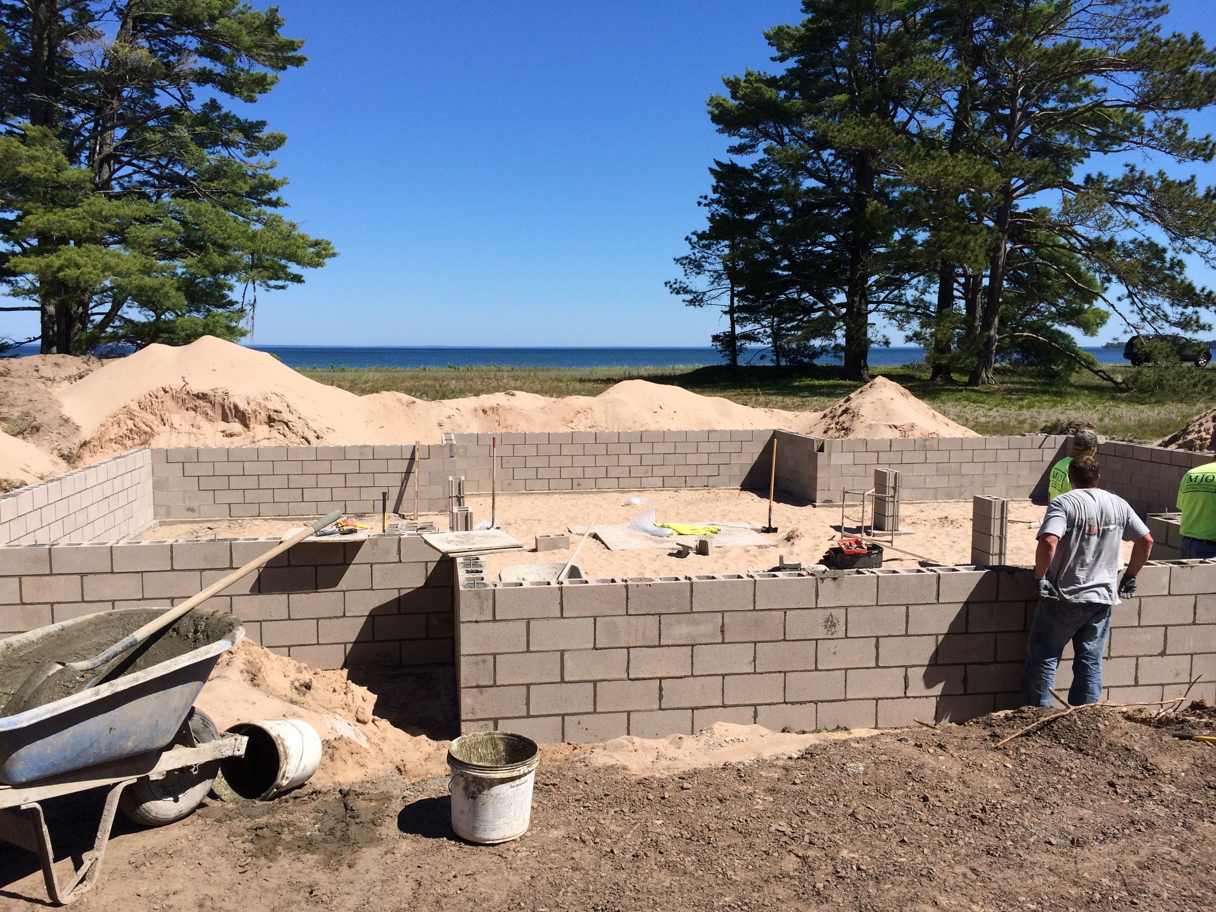 mjocontracting.com 's image