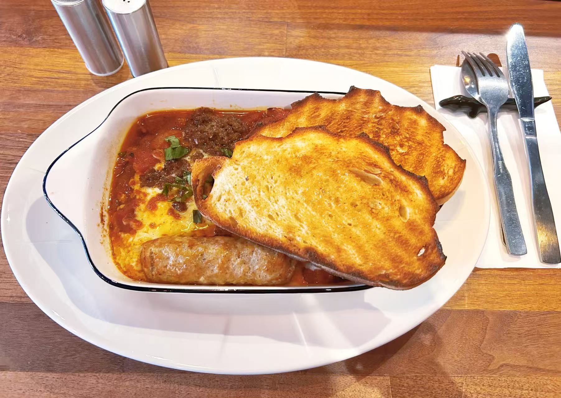 Mont Brise Brunch | Brunch  Café in Verdun Montreal's image