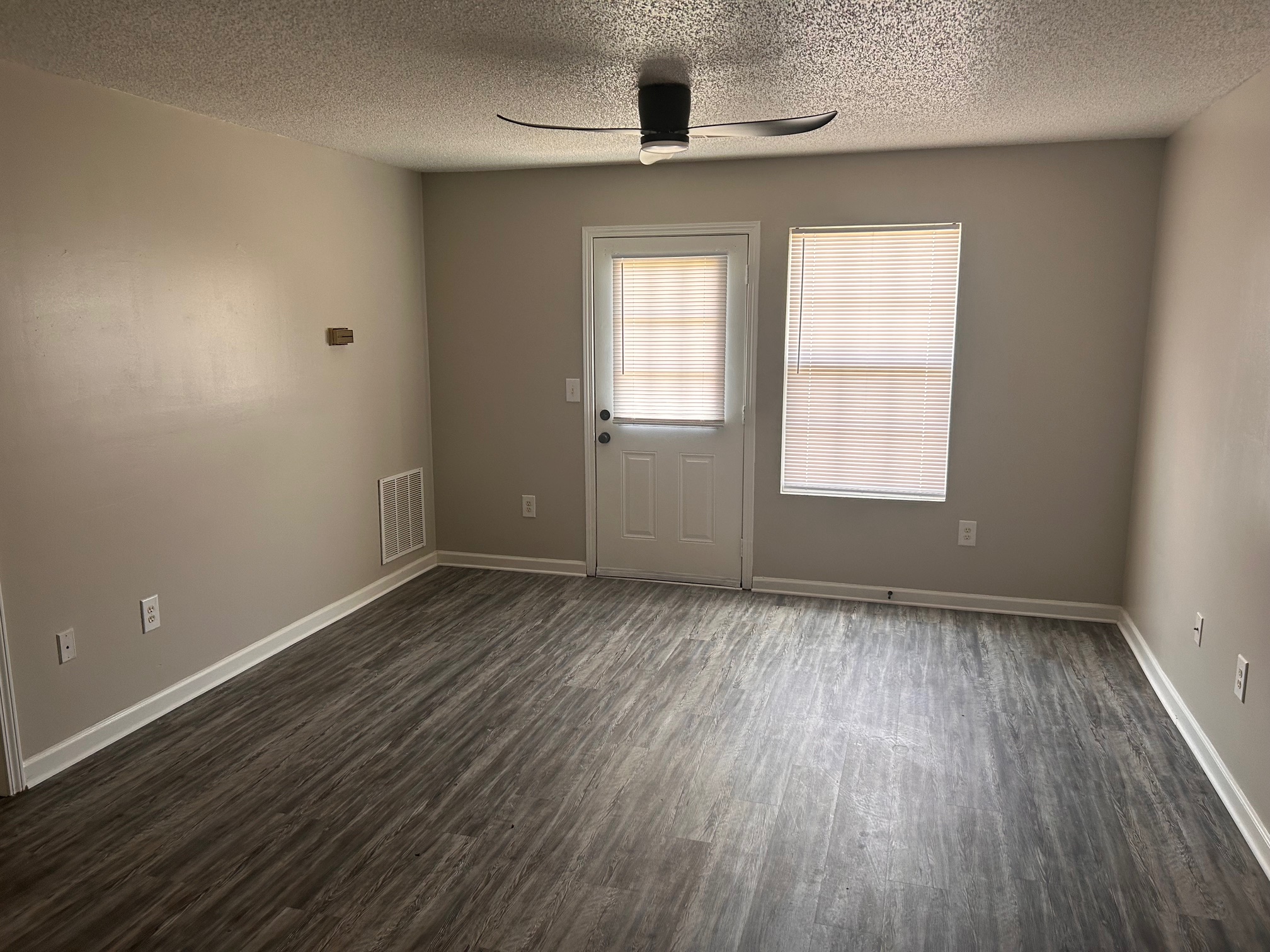 Lowcountry fix-it services, LLC's image