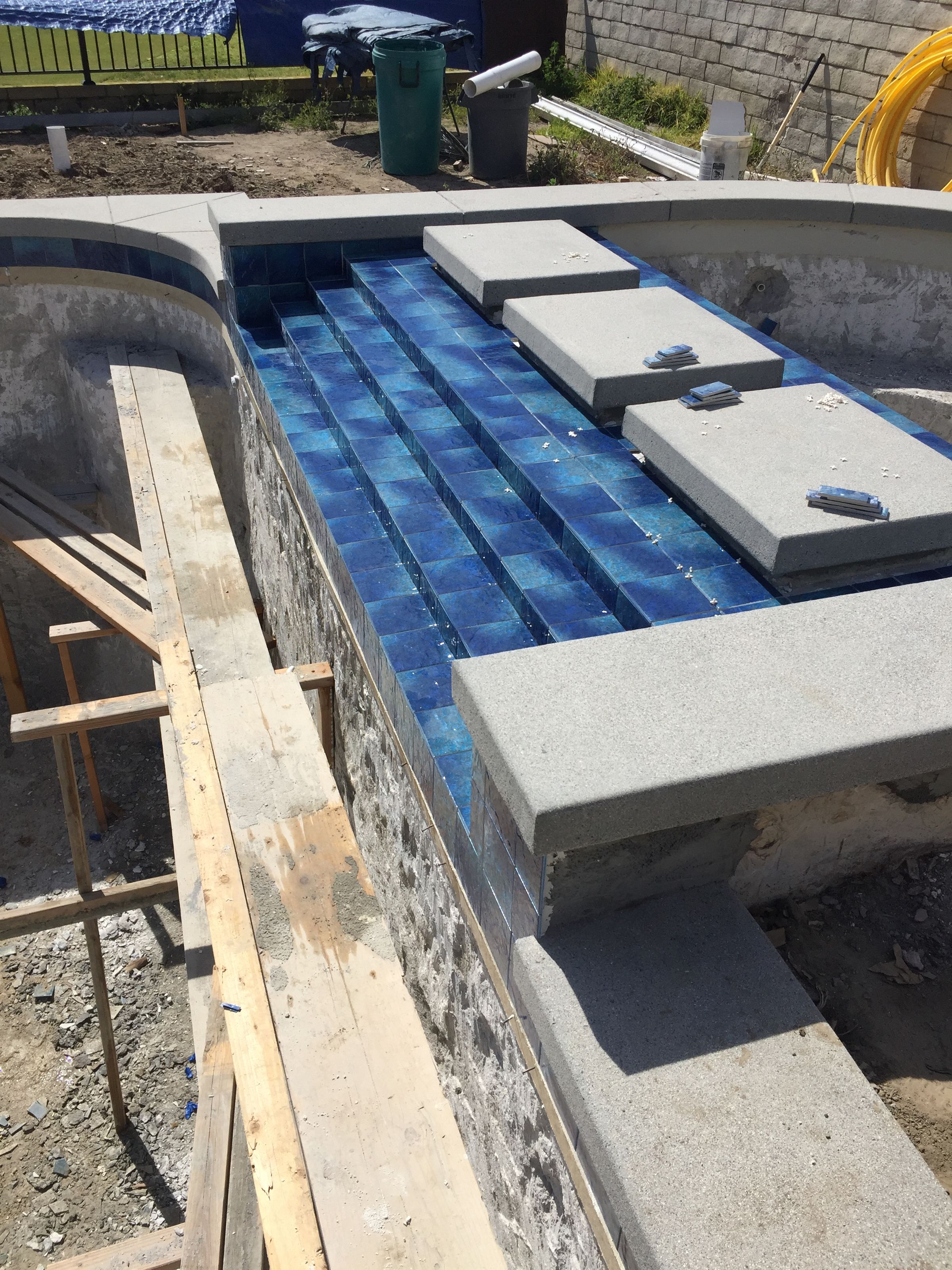 Reyes constructions 's image
