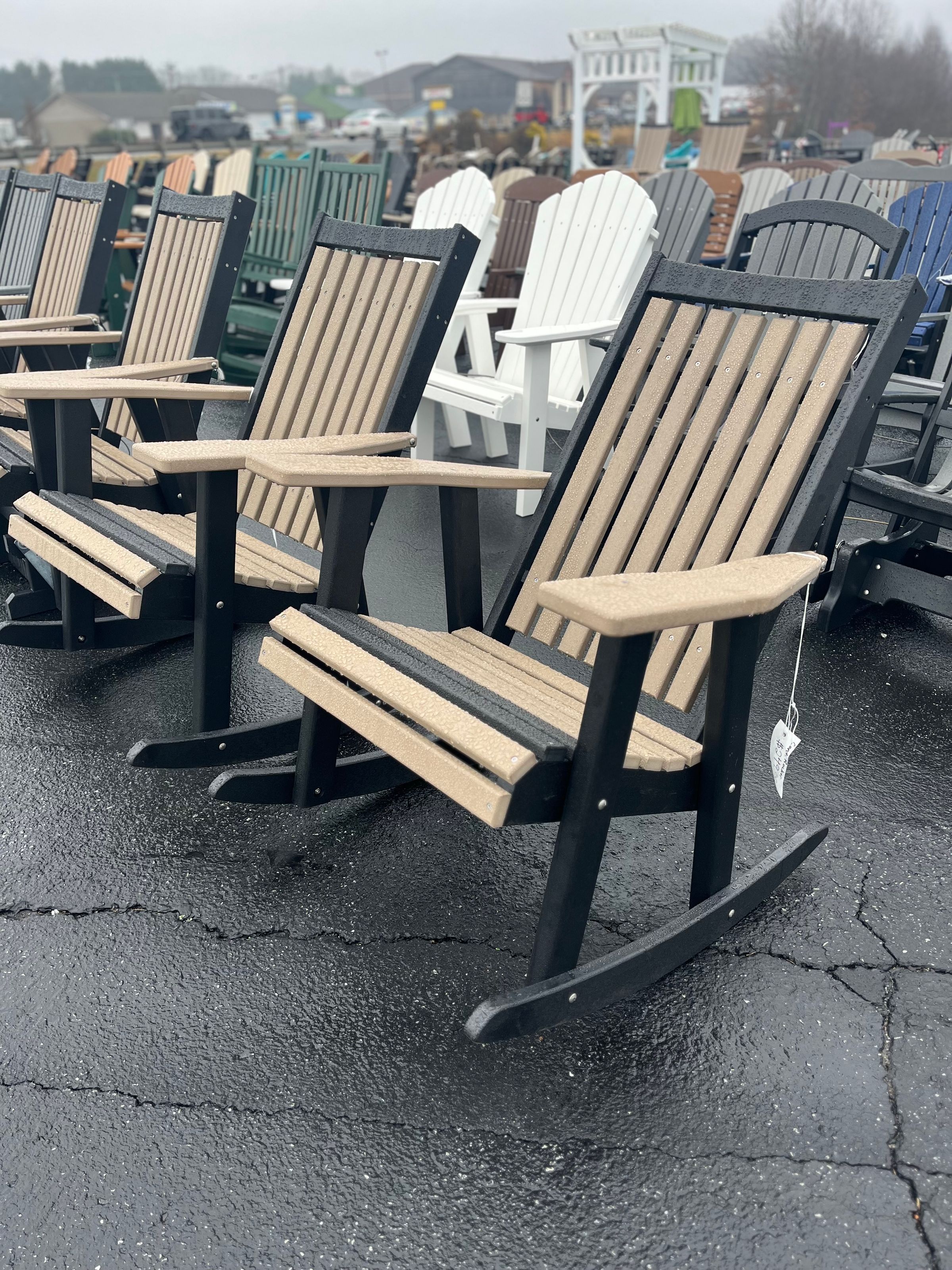 Amish and Sofa City Outlet's image