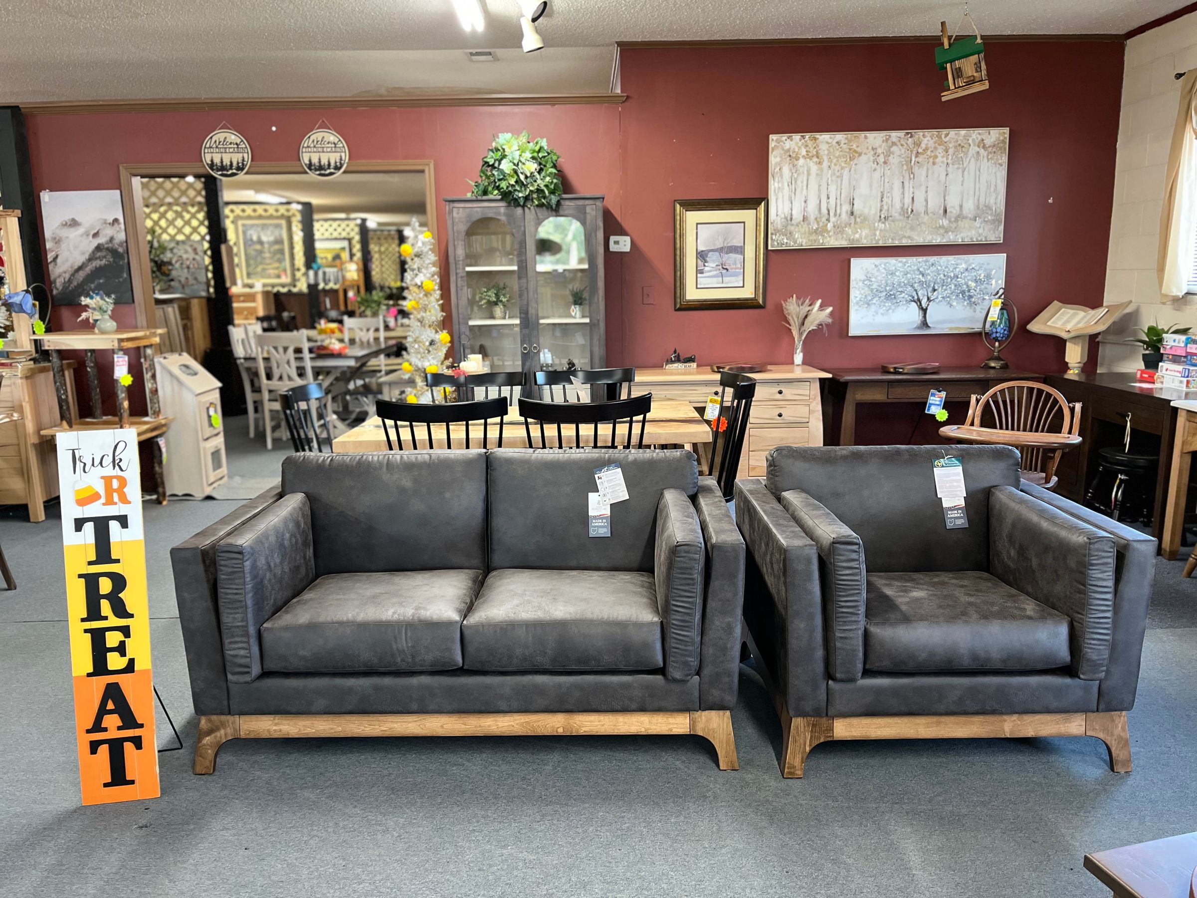 Amish and Sofa City Outlet's image