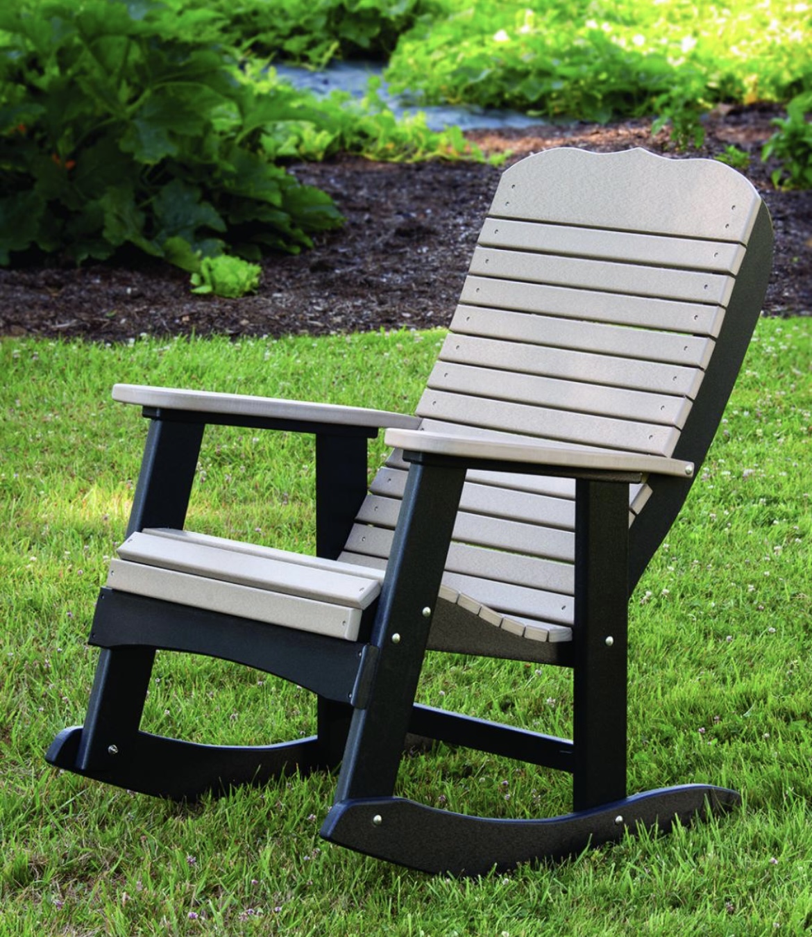 Amish and Sofa City Outlet's image