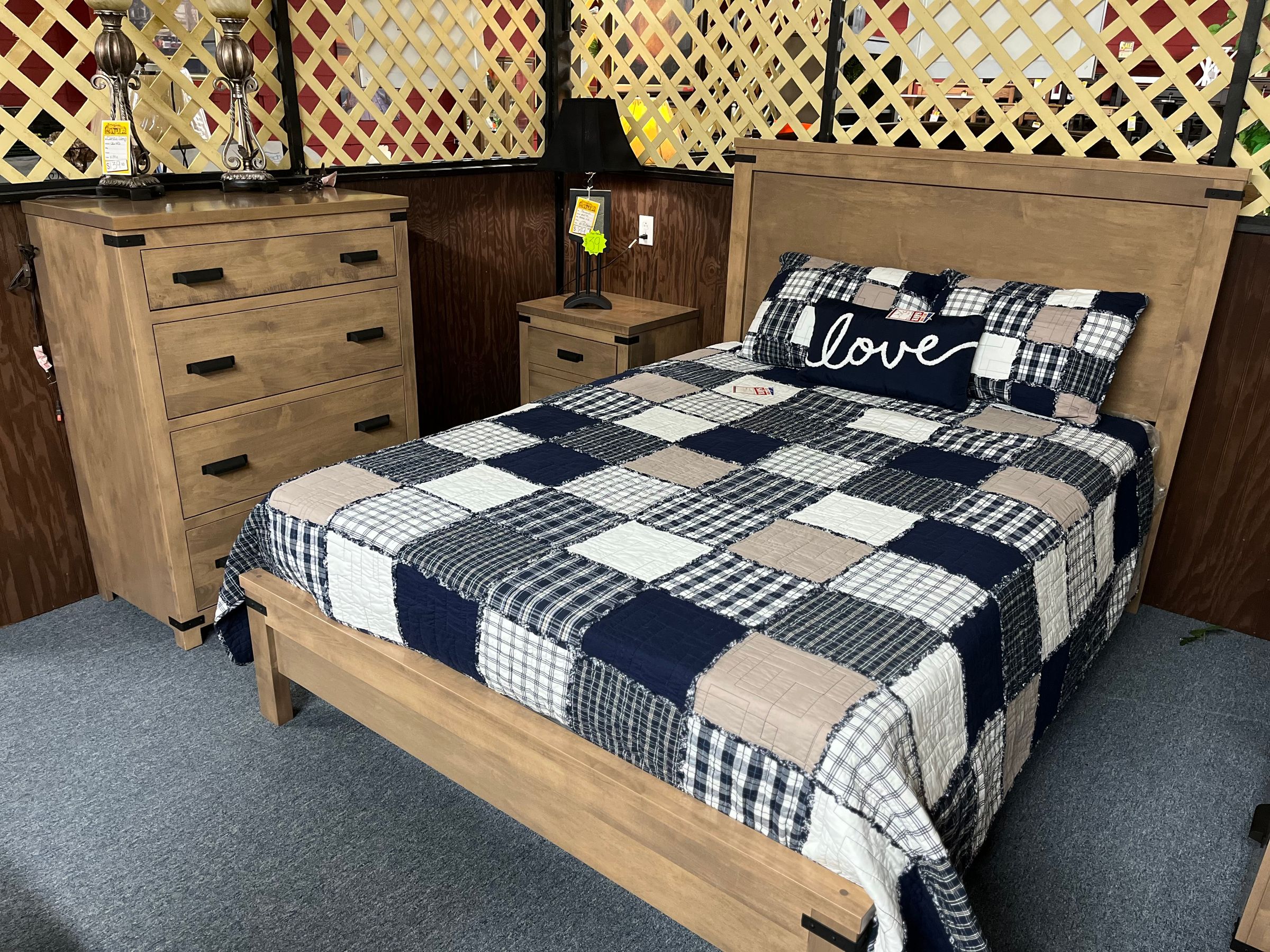 Amish and Sofa City Outlet's image