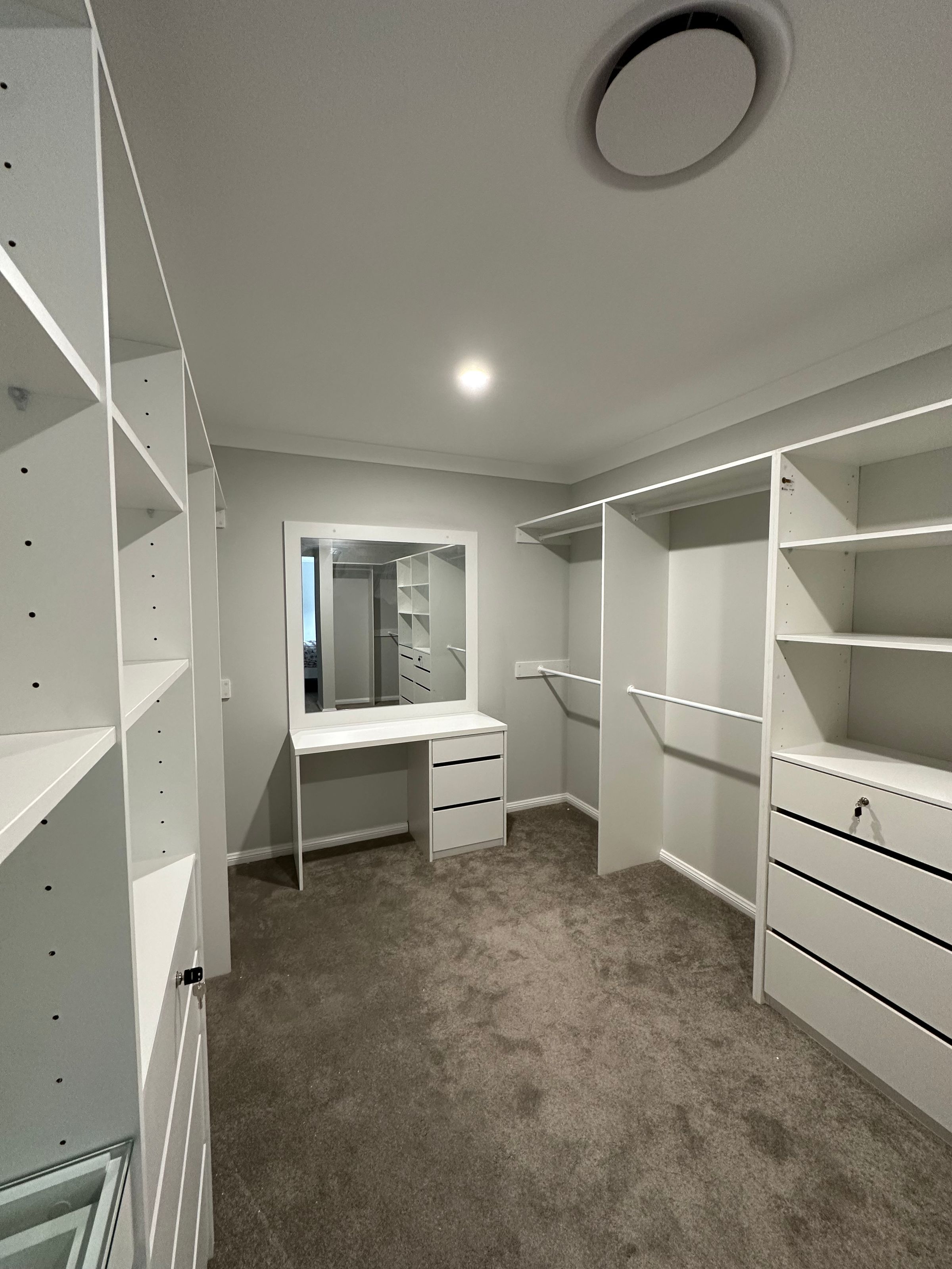 Aurella Interiors's image