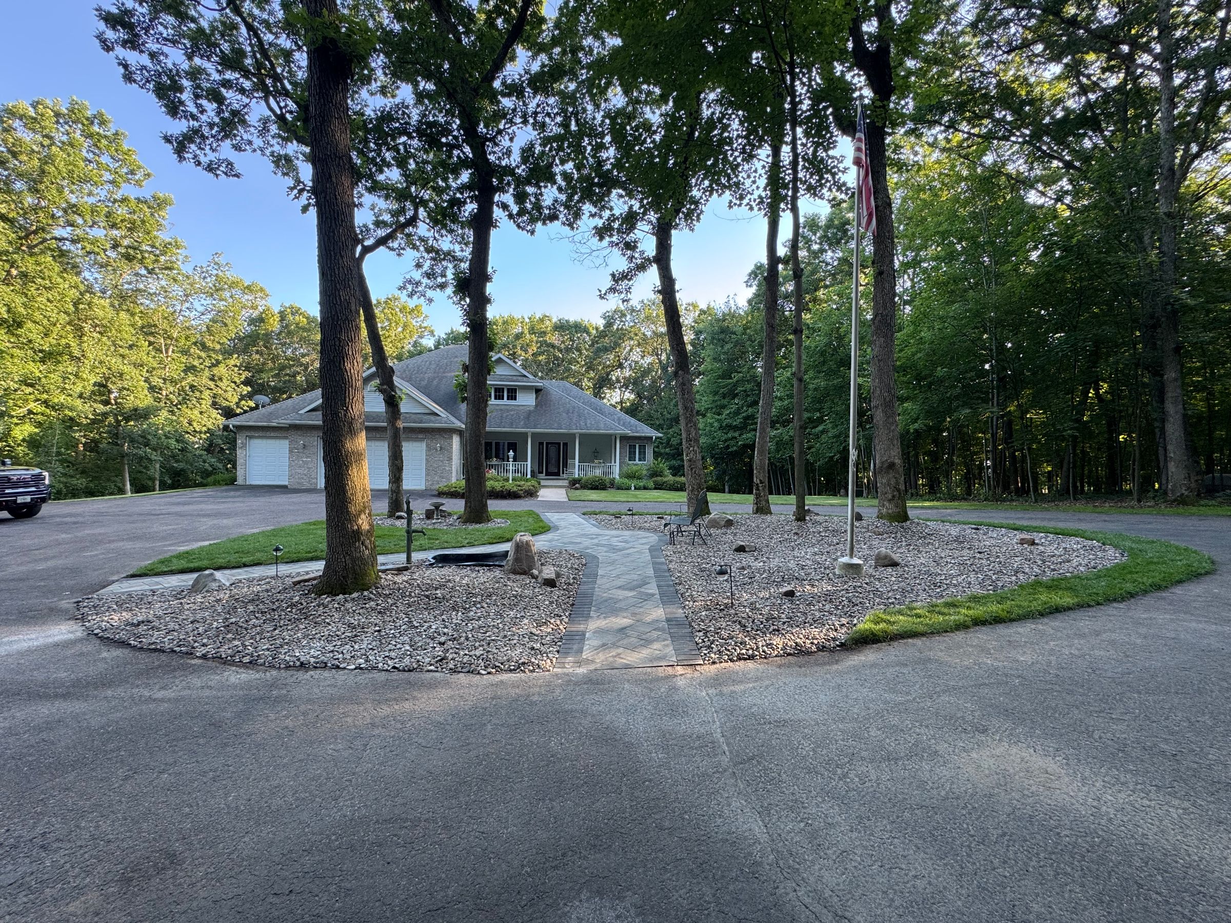 Majestic Landscape, LLC's image