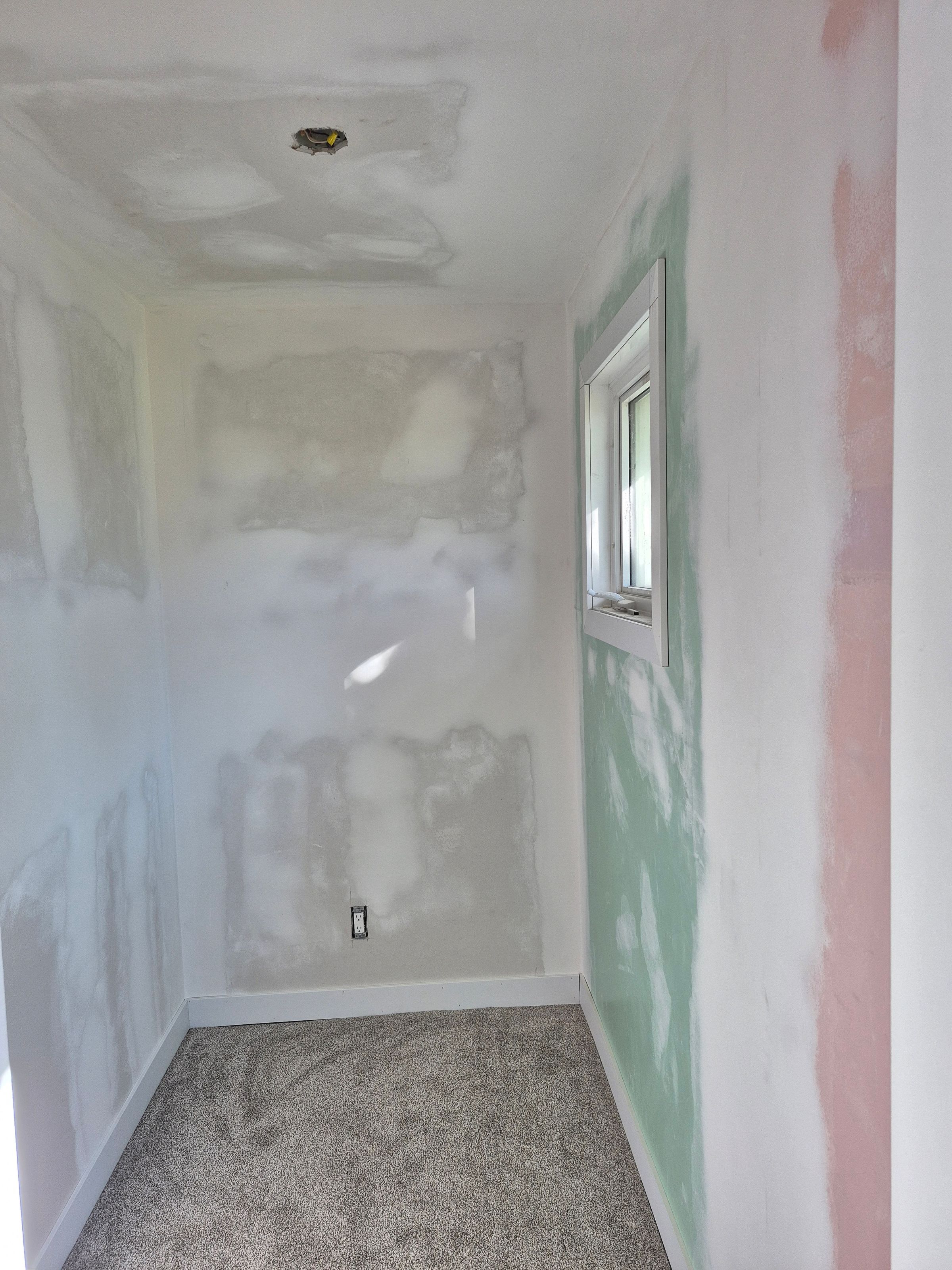 Drywall mud and tape job