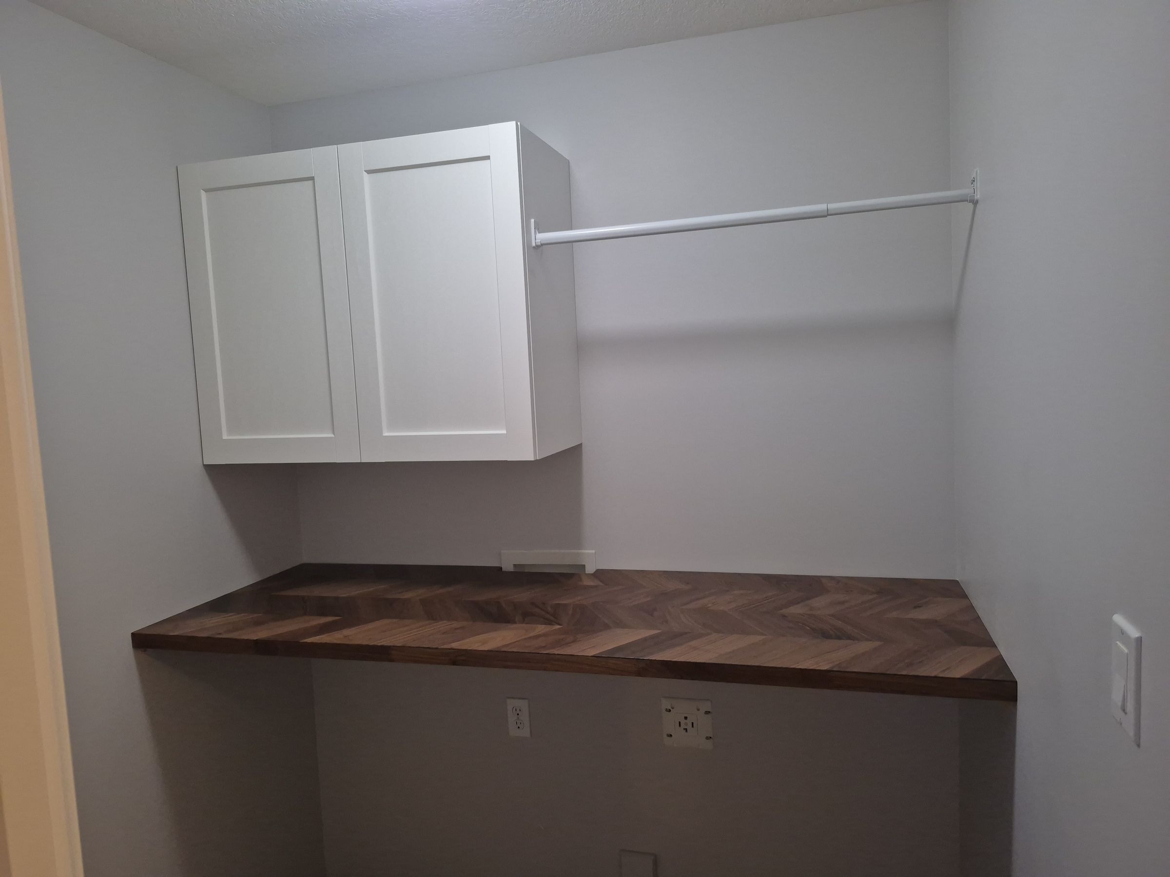 Laundry room cabinet/counter