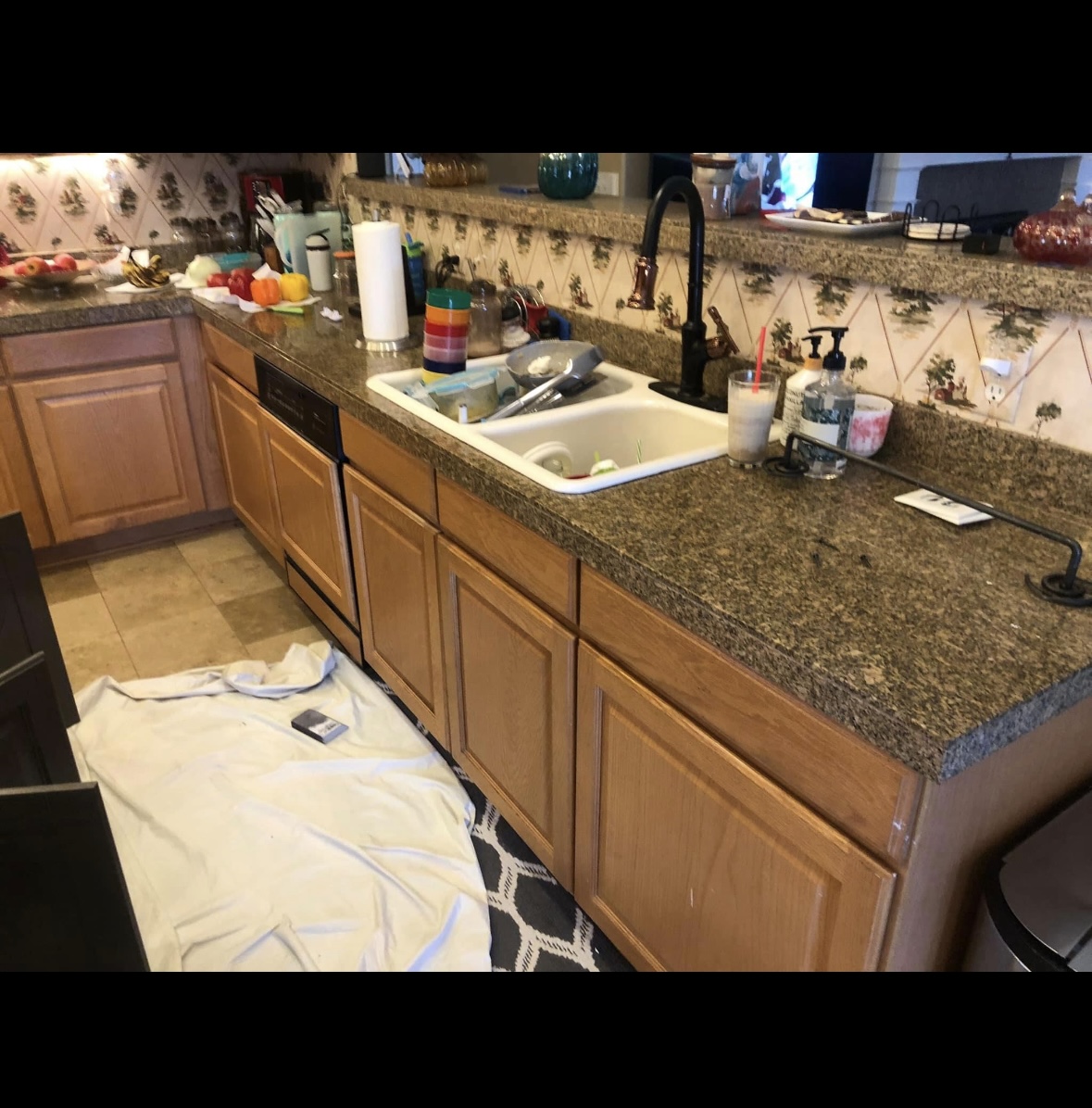 Before kitchen cabinets