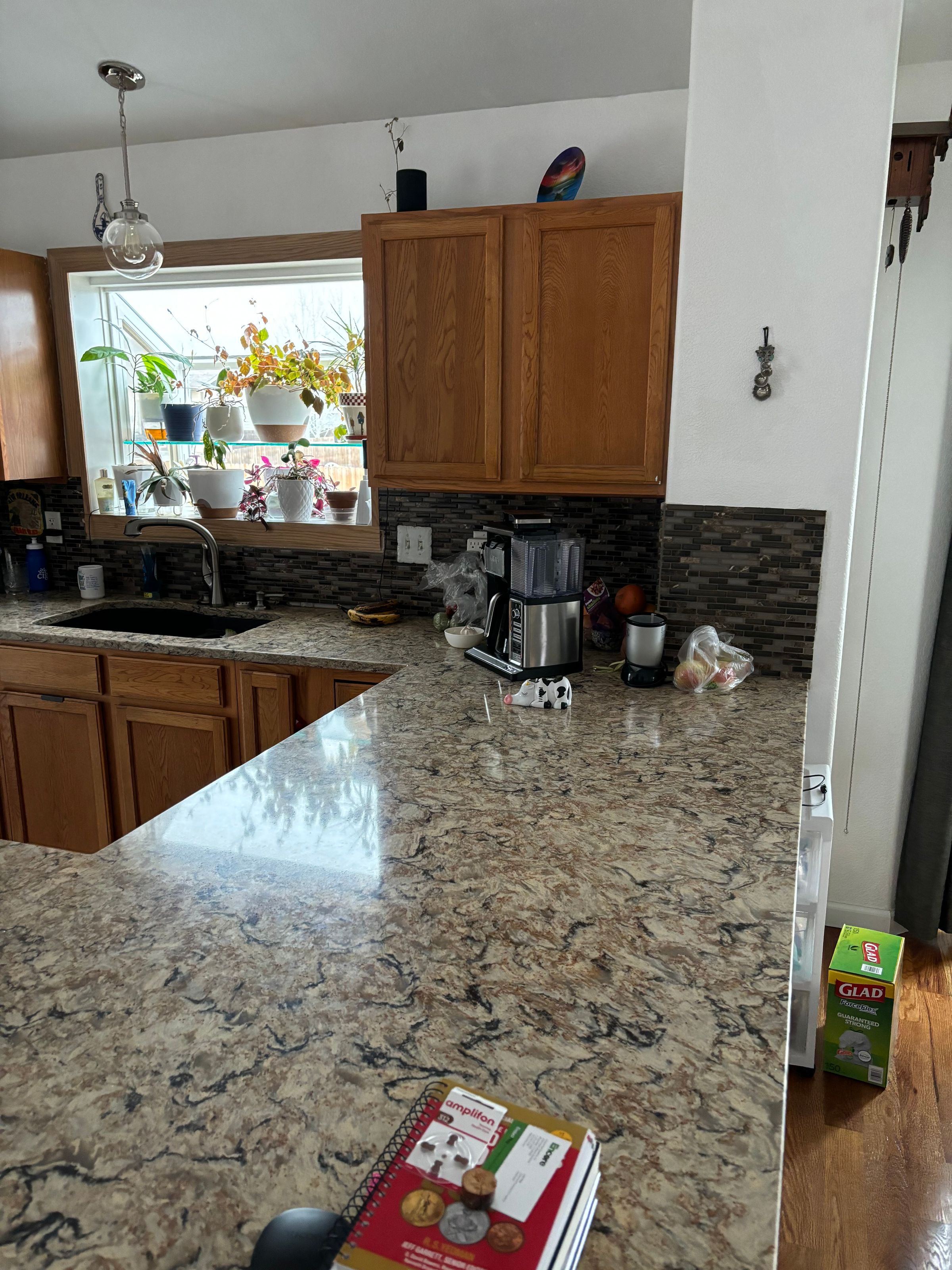 Before kitchen cabinets 