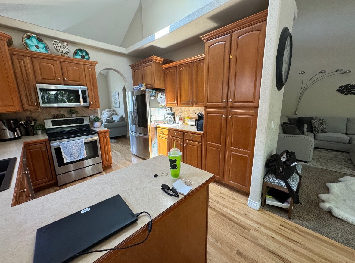 Before kitchen cabinet 