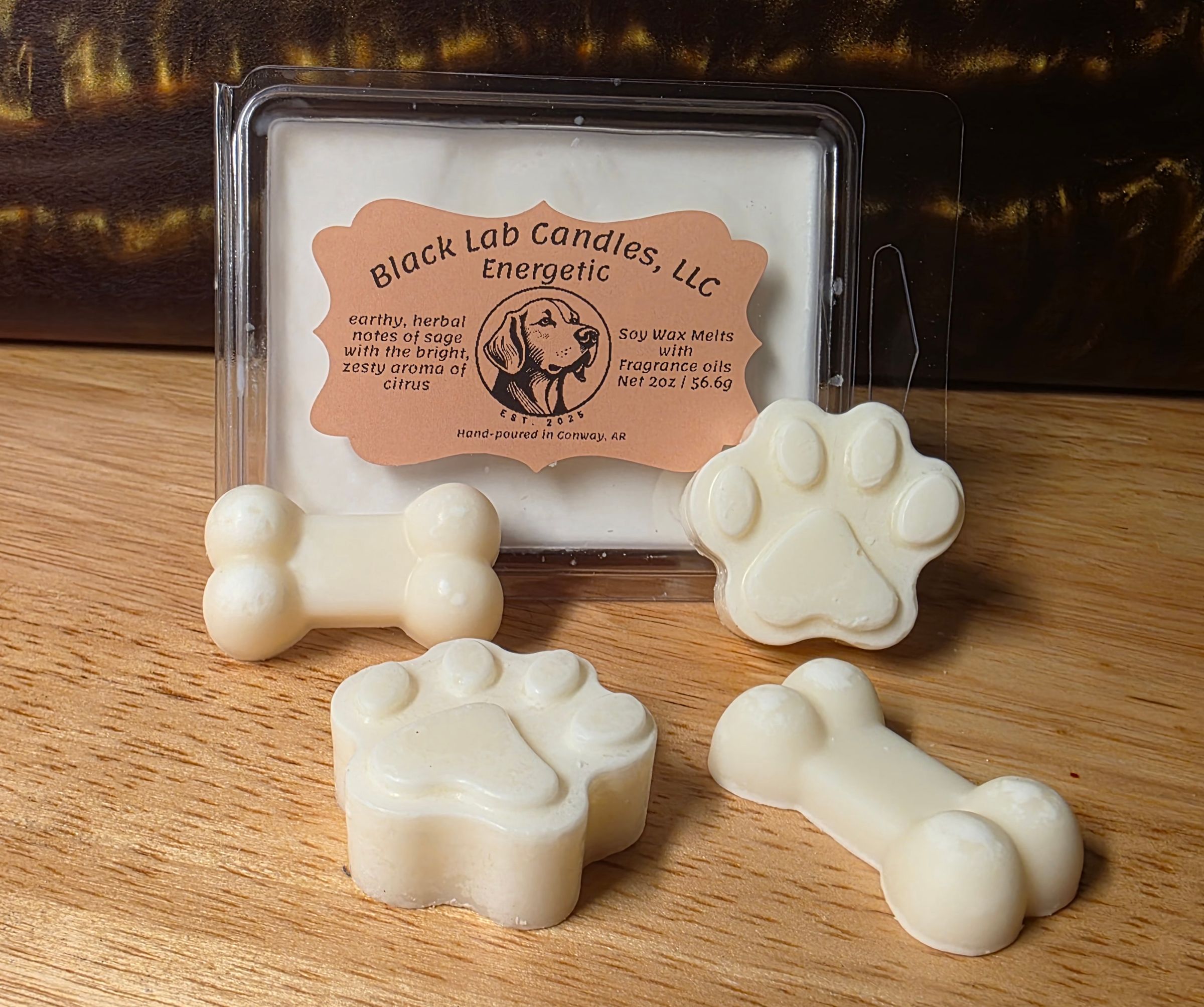 Energetic- combines the earthy, herbal notes of sage with the bright, zesty aroma of citrus