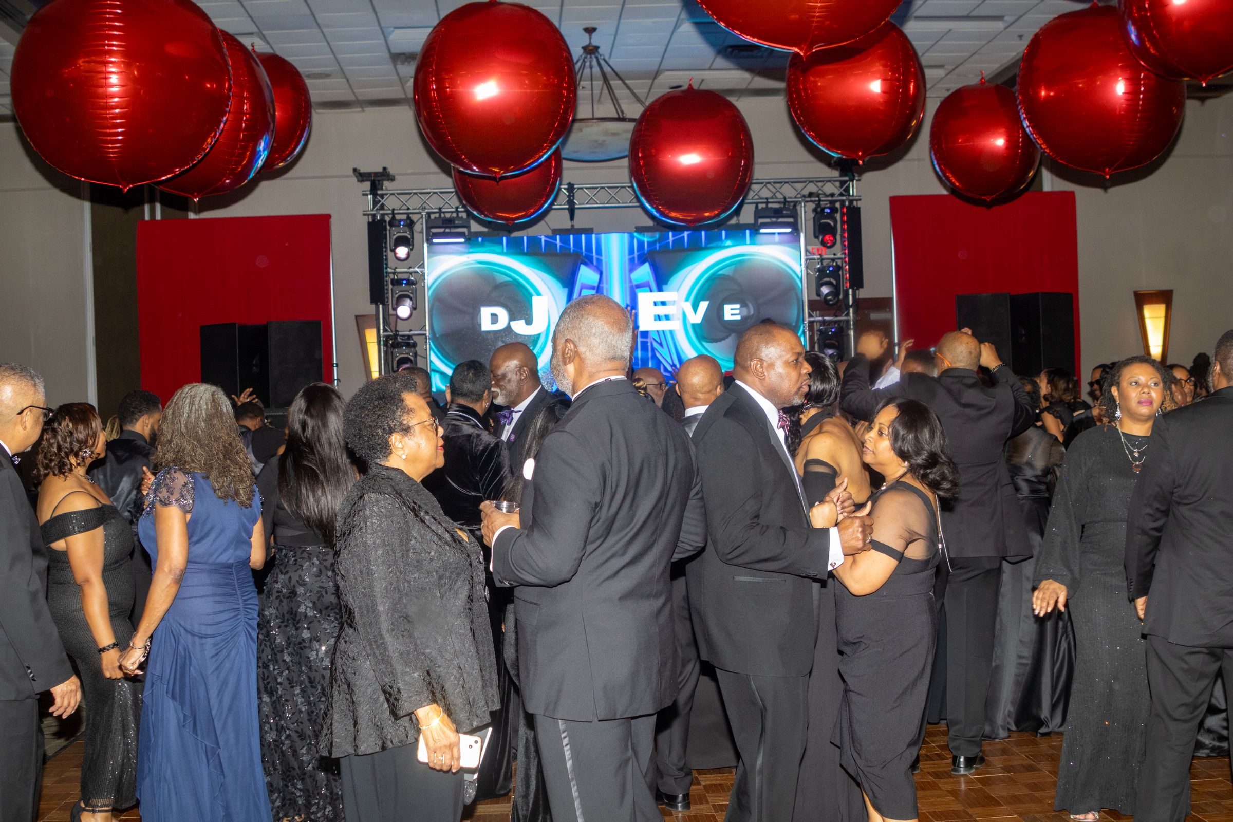 Diamond Eye Media's image