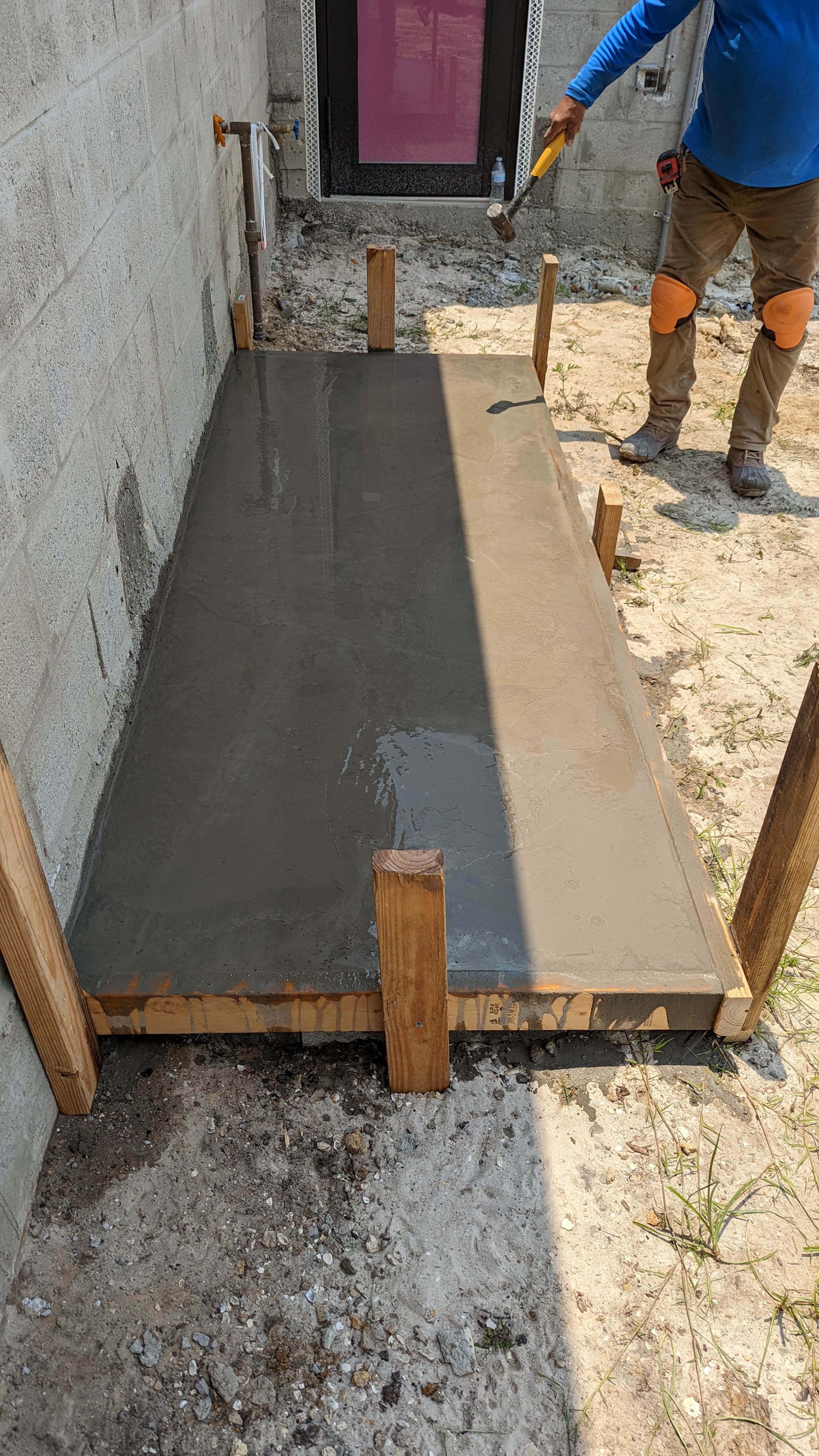 Equipment pad
