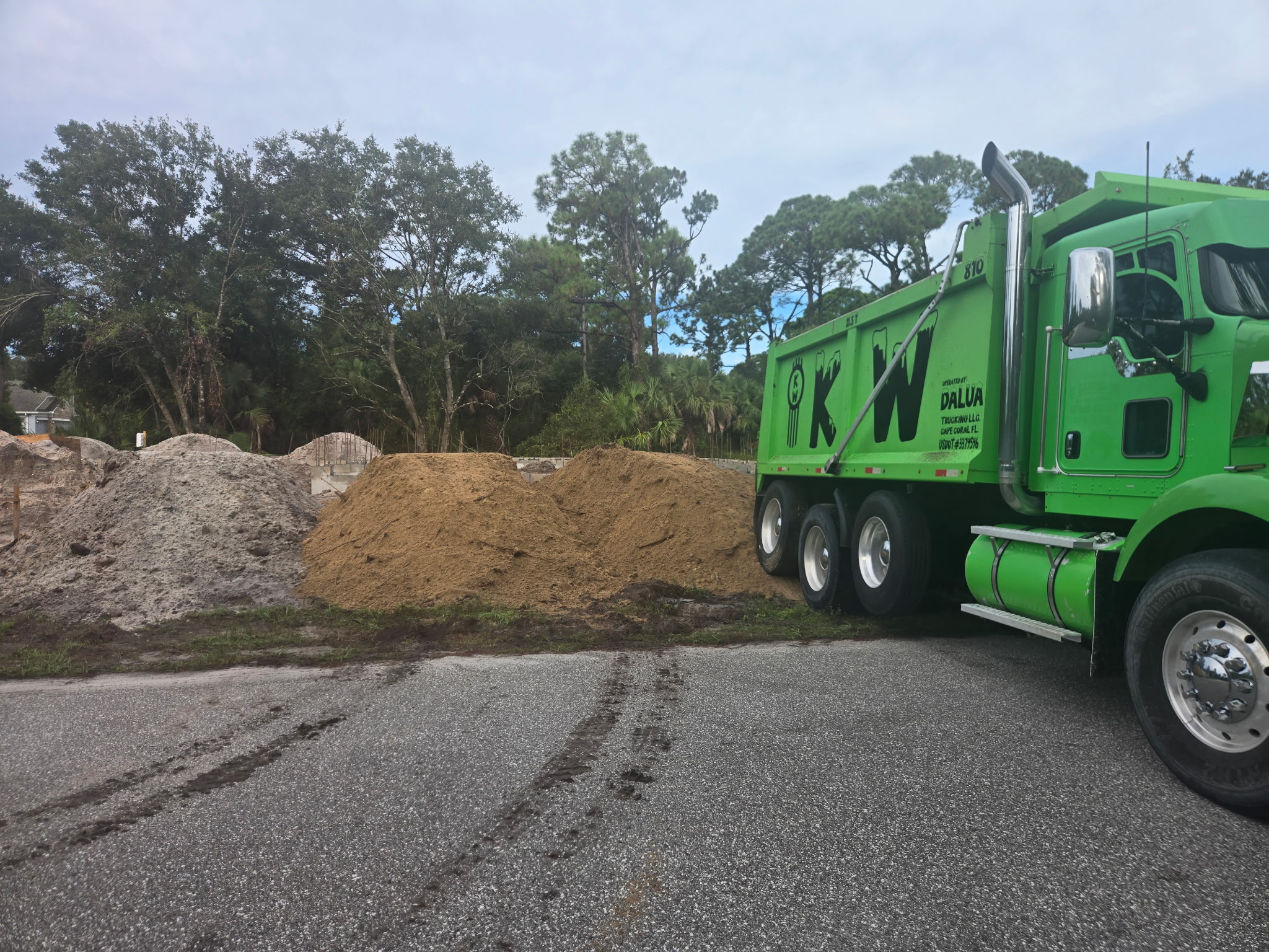 Dirt  filling delivery 