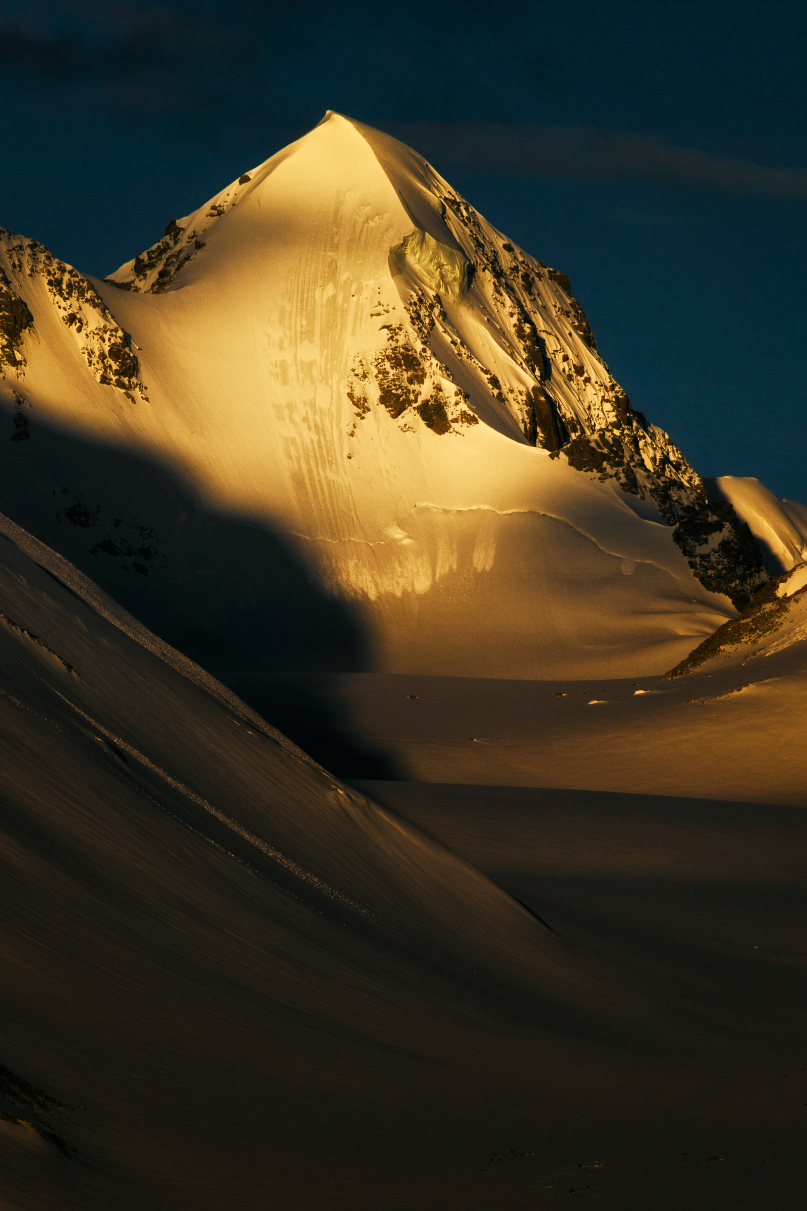 Хүйтэн оргил