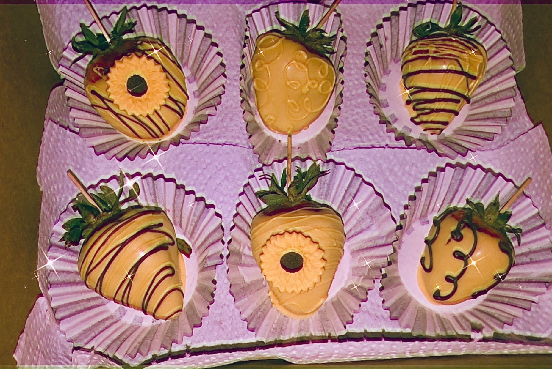 Custom Dipped Strawberries Sunflower Themed.