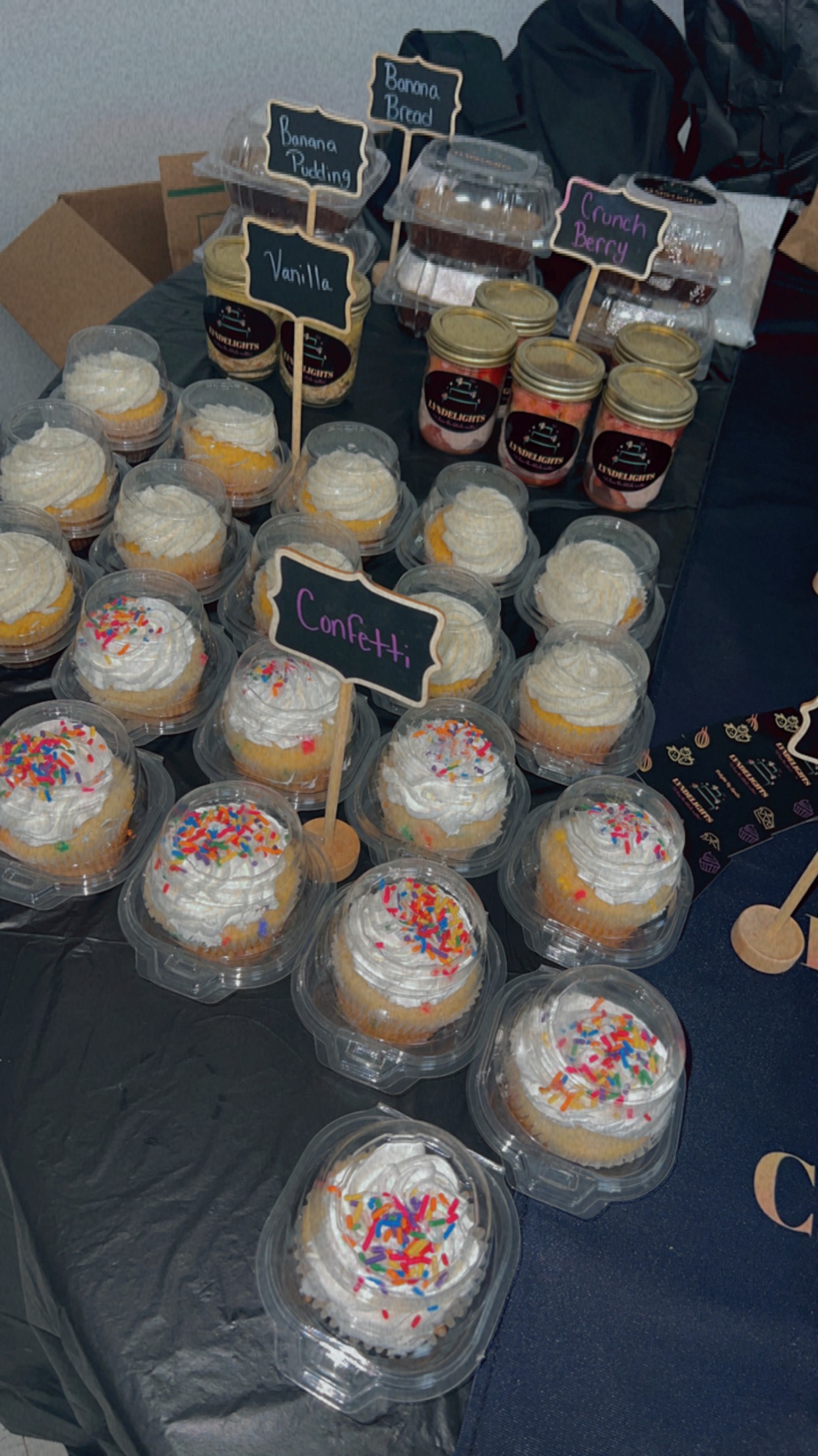 Confetti & Vanilla Cupcakes 