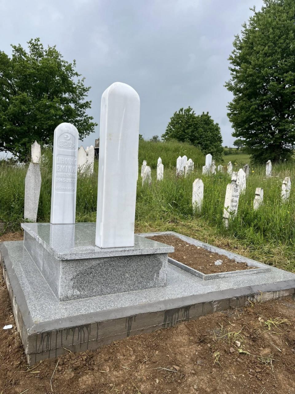 Klesarstvo Kovačević Kakanj - Spomenici i Nišani's image