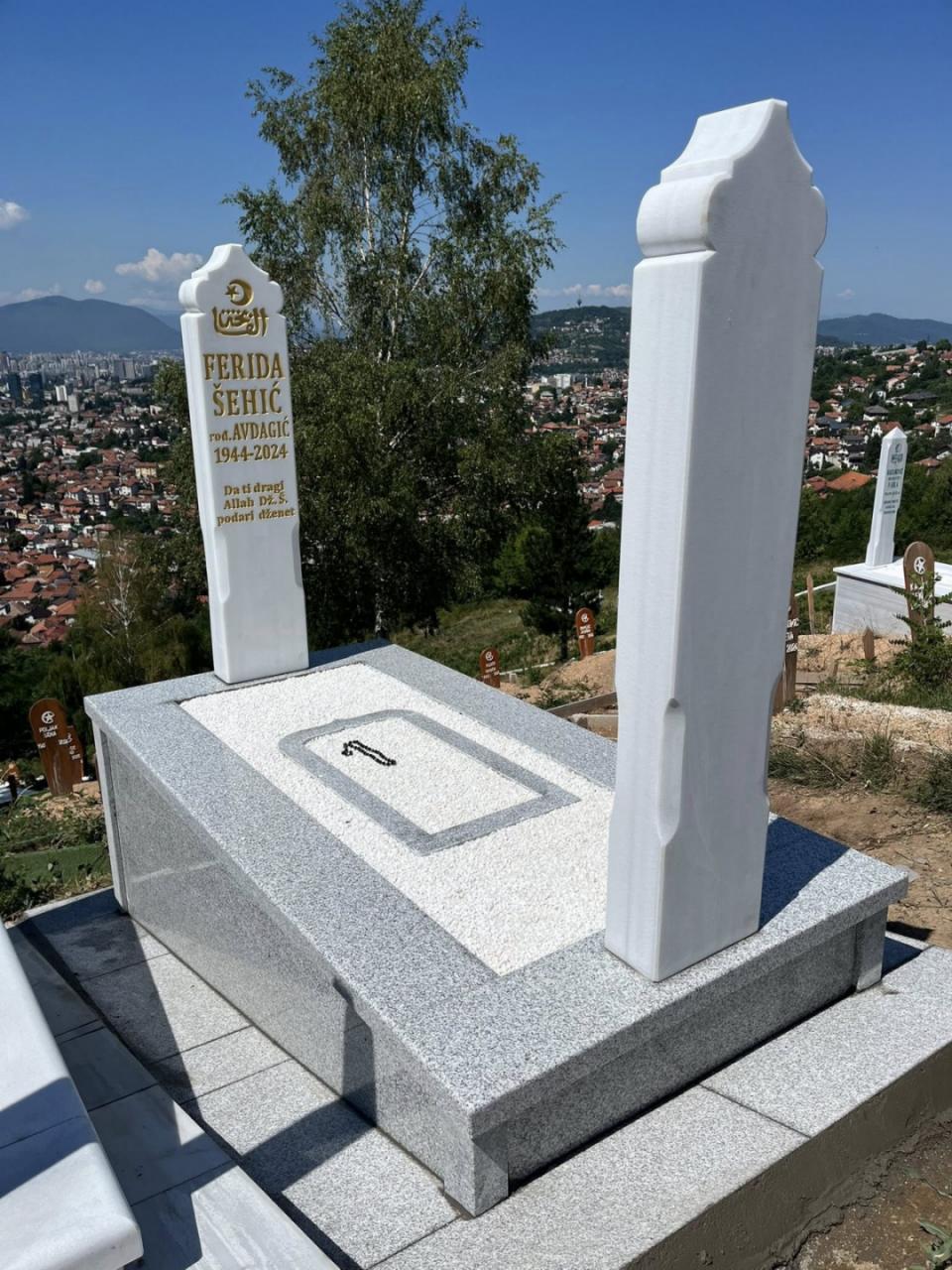 Klesarstvo Kovačević Kakanj - Spomenici i Nišani's image