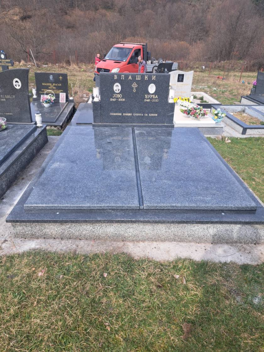 Klesarstvo Kovačević Kakanj - Spomenici i Nišani's image