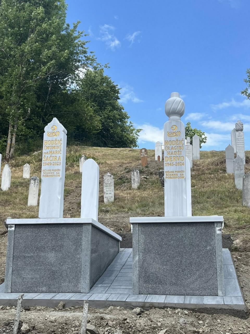 Klesarstvo Kovačević Kakanj - Spomenici i Nišani's image