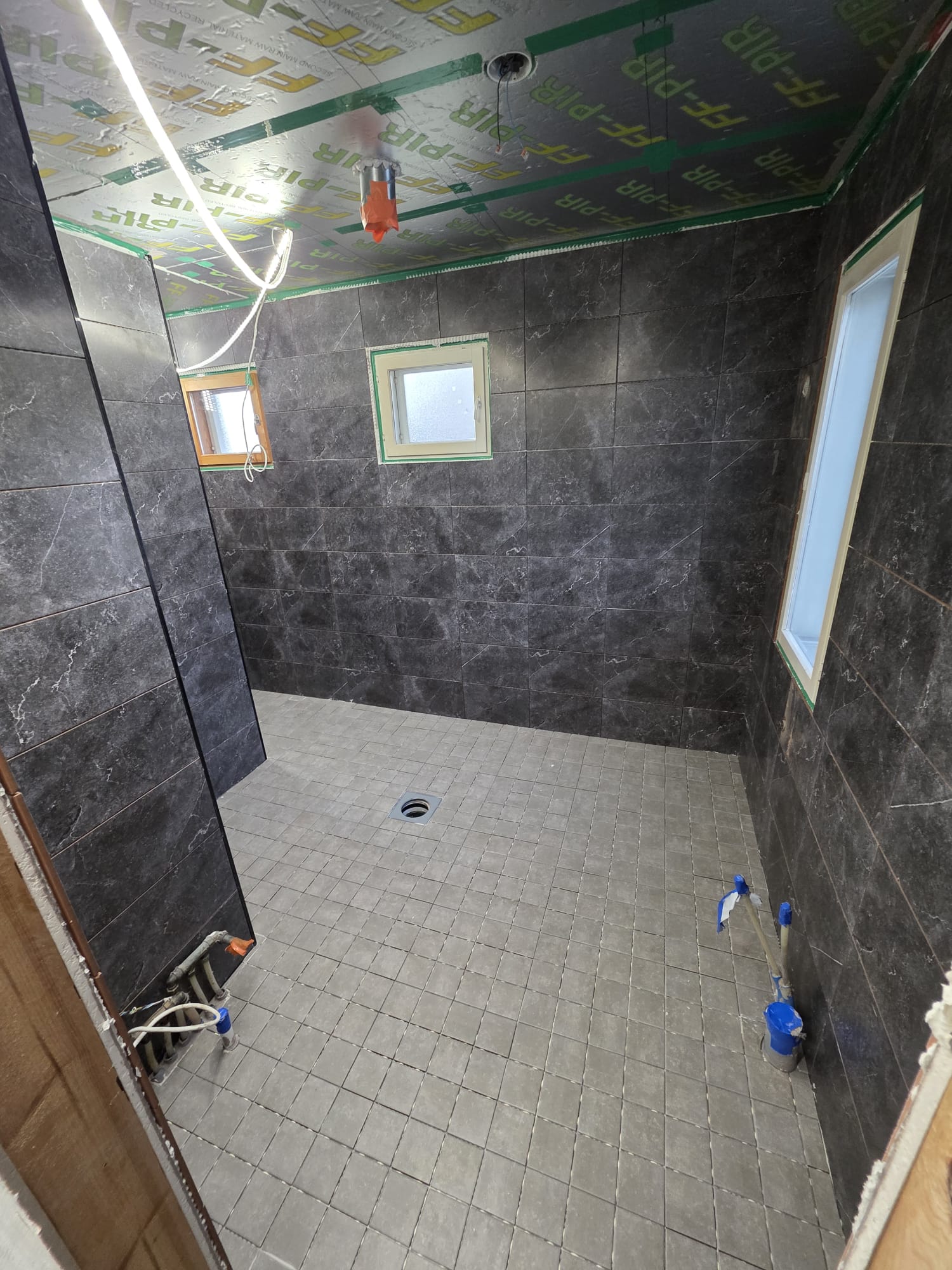 Laadukkaat rakennus ja laatoitustyöt | Saneeraus Penttilä's image