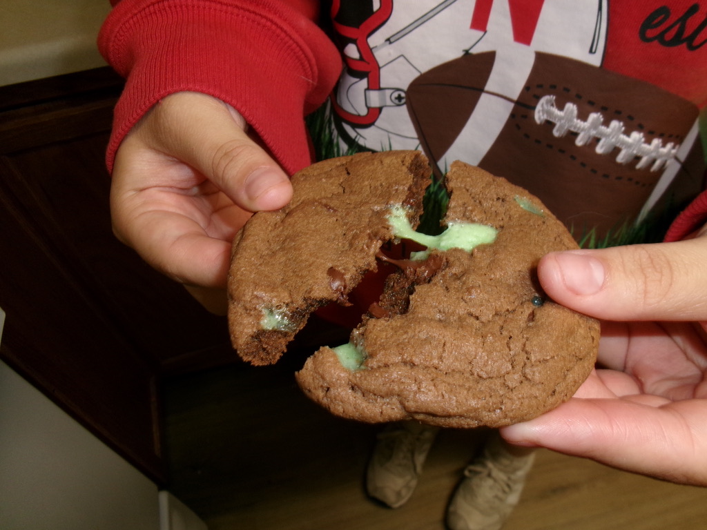 Pistachio Creme Cookie