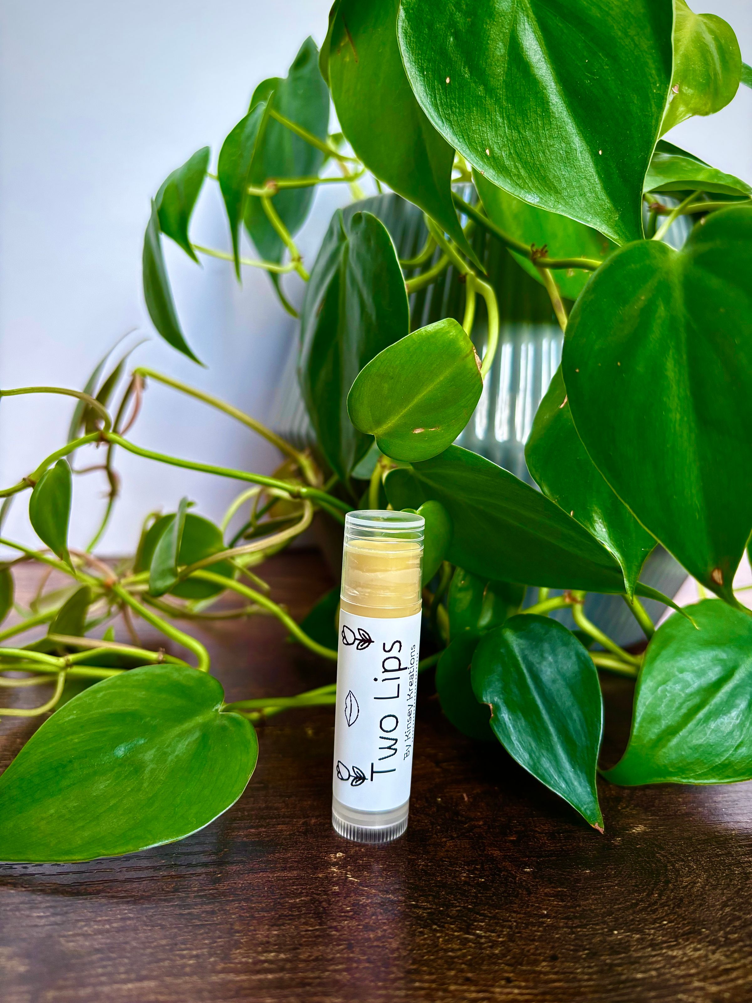 Ingredients: Yellow Triple Filtered Beeswax, Pure Natural Unrefined Shea Butter, Organic Virgin Unrefined Cold-Pressed Coconut Oil, 100% Pure Certified Organic Expeller Pressed Castor Oil, Organic Unpasteurized Amber Honey, Natural Organic Vitamin E Oil Blend (includes: Rosa Canina Seed Oil, Sweet Almond Seed Oil, Apricot Kernel Oil, Jojoba Seed Oil, Argan Oil, Avocado Oil, Sunflower Seed Oil, Vitamin E, Lavender Oil). 