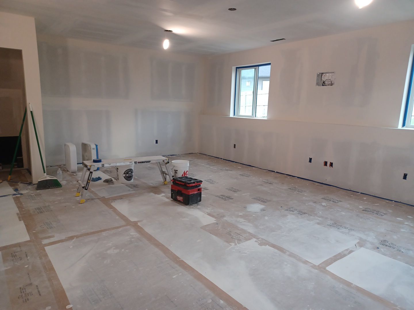 Mad Handy Construction & Repair llc's image