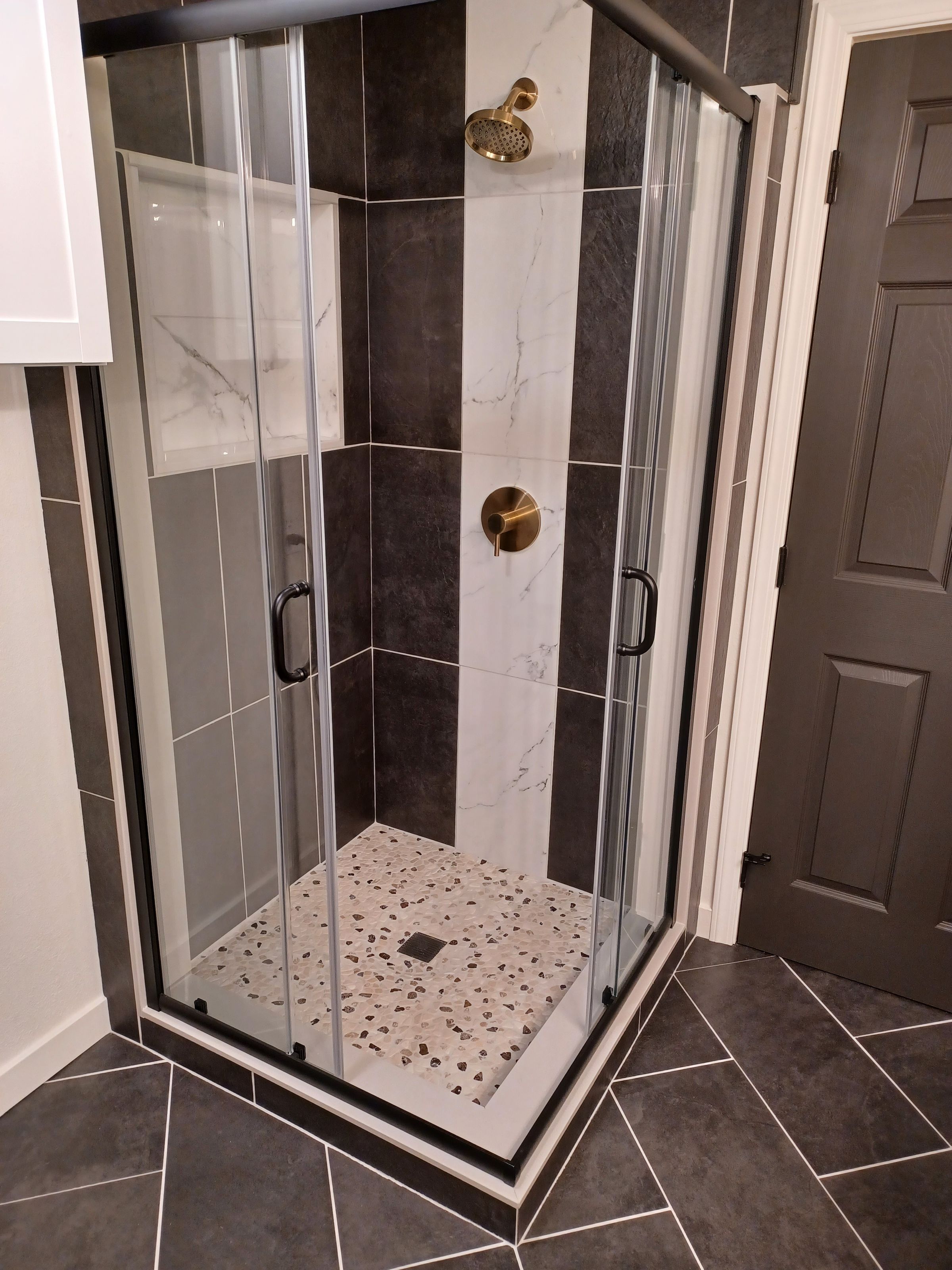 Mad Handy Construction & Repair llc's image