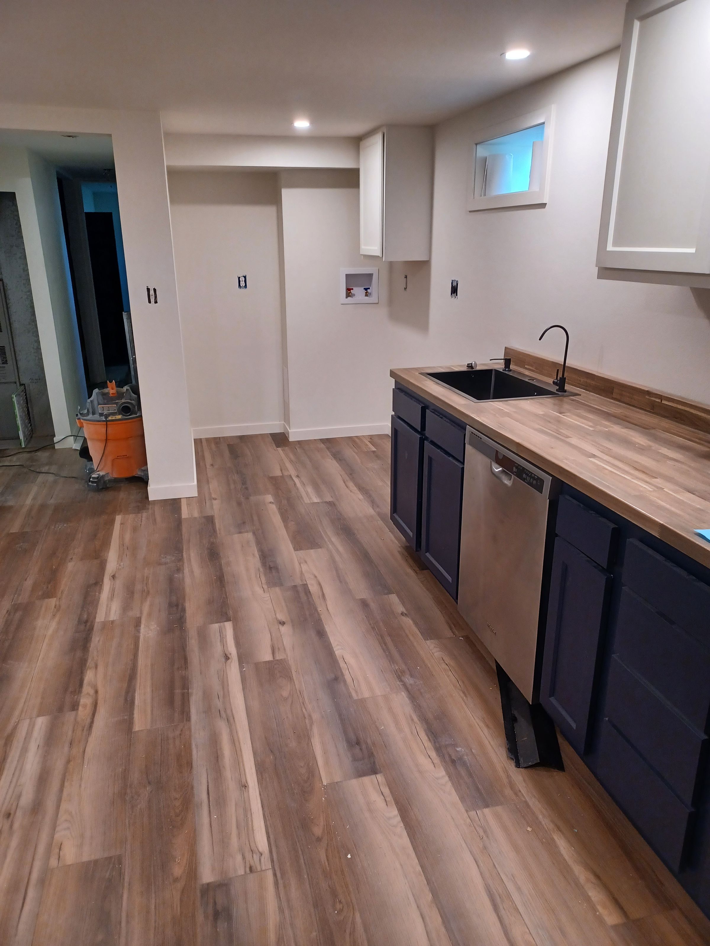 Mad Handy Construction & Repair llc's image