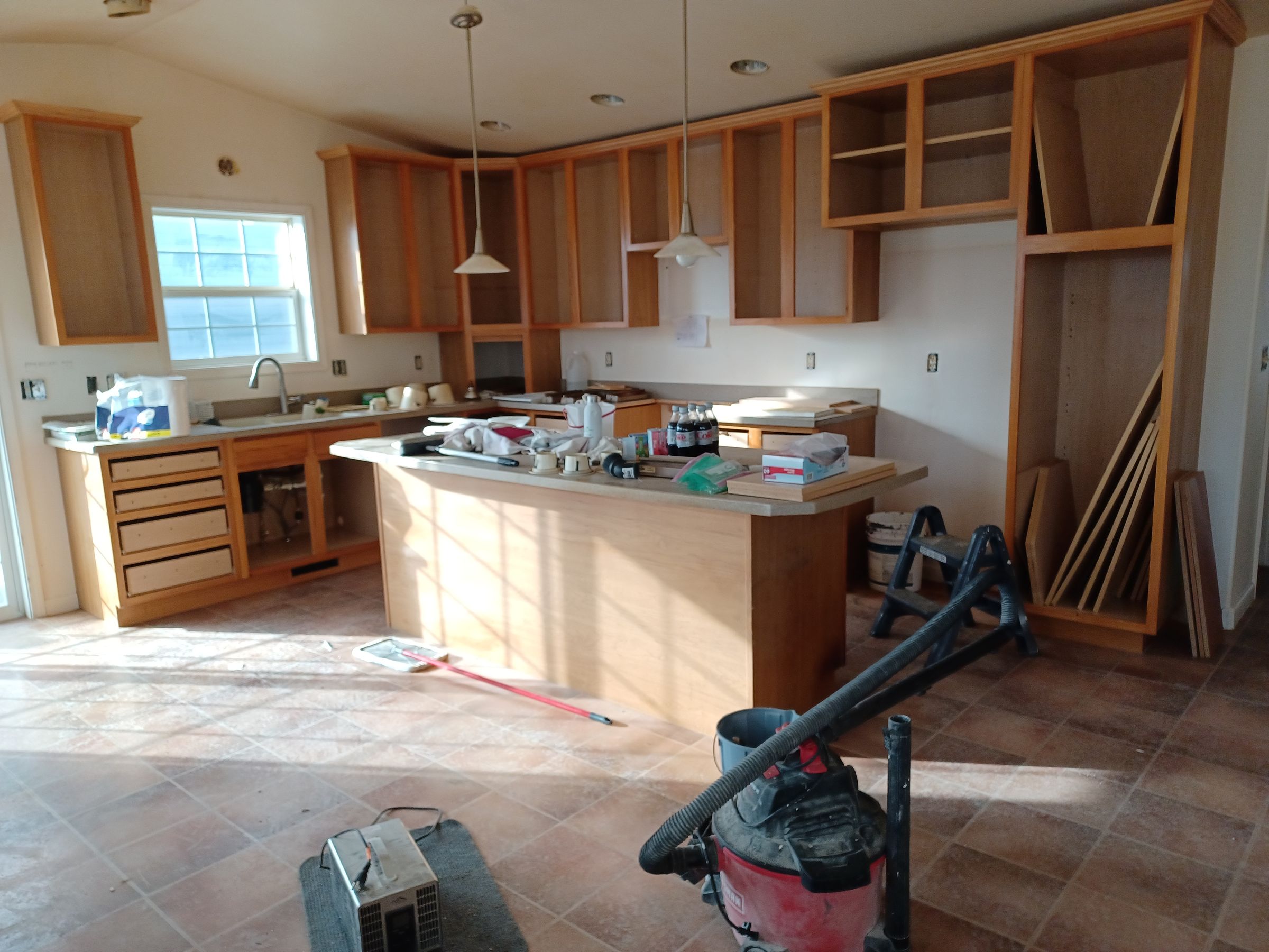 Mad Handy Construction & Repair llc's image